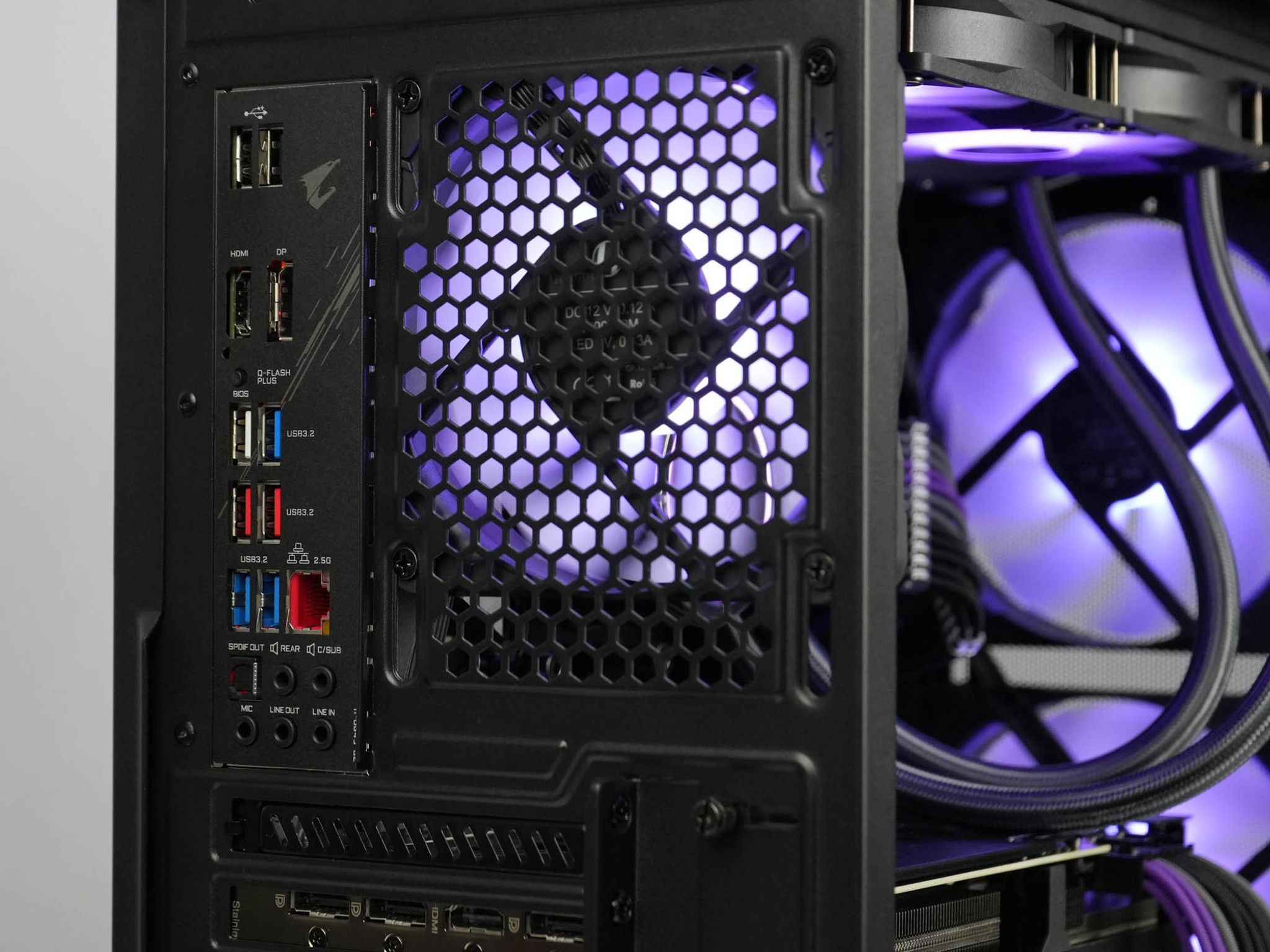 RTX 3070 | Ryzen 5 5600X | 32GB Ram | 1TB NVMe | Gaming PC