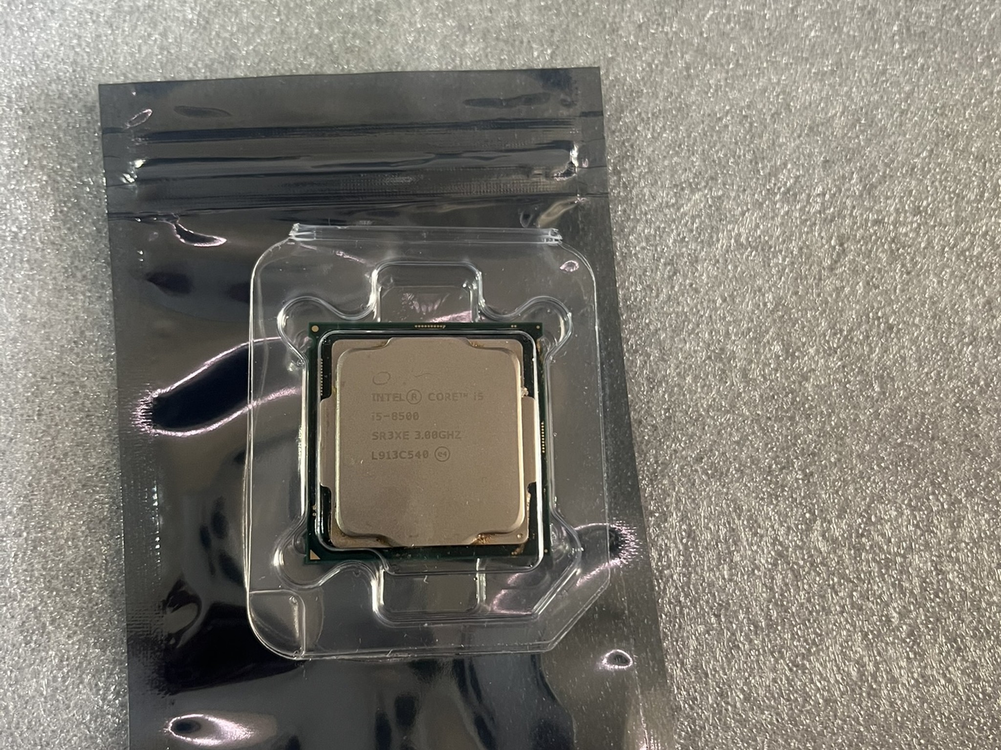 Intel i5 8500