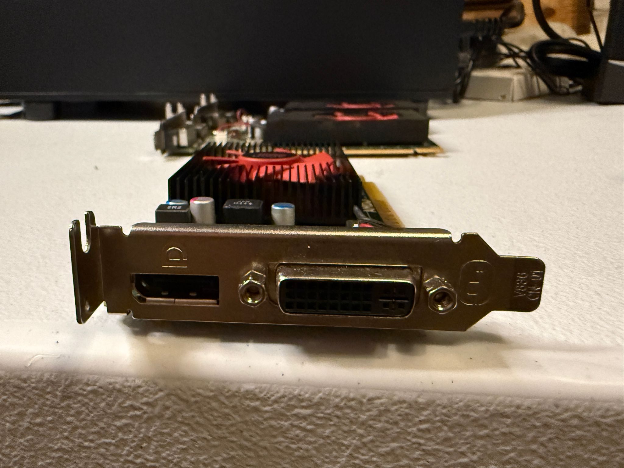 AMD Radeon R5 340X (SFF)