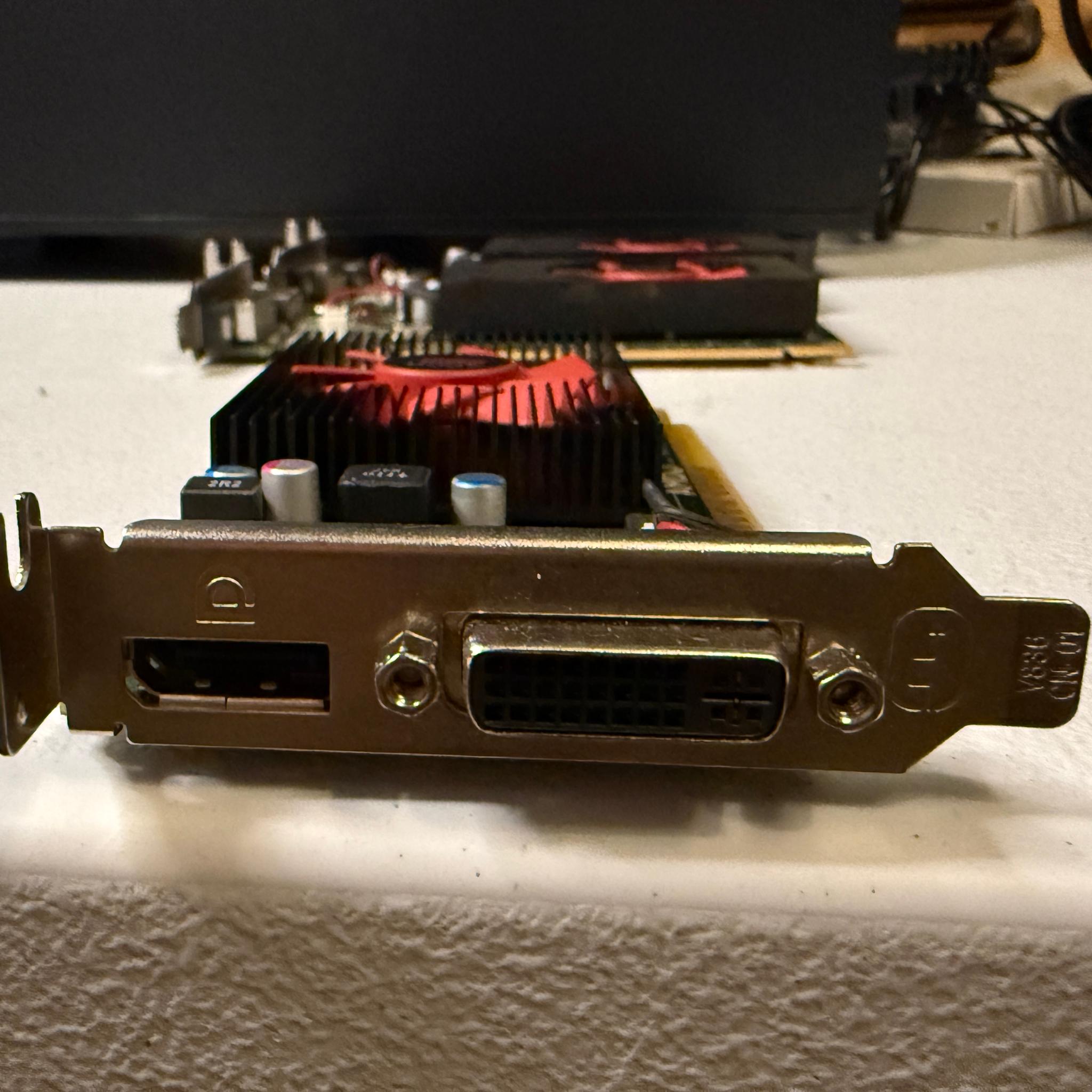 AMD Radeon R5 340X (SFF)
