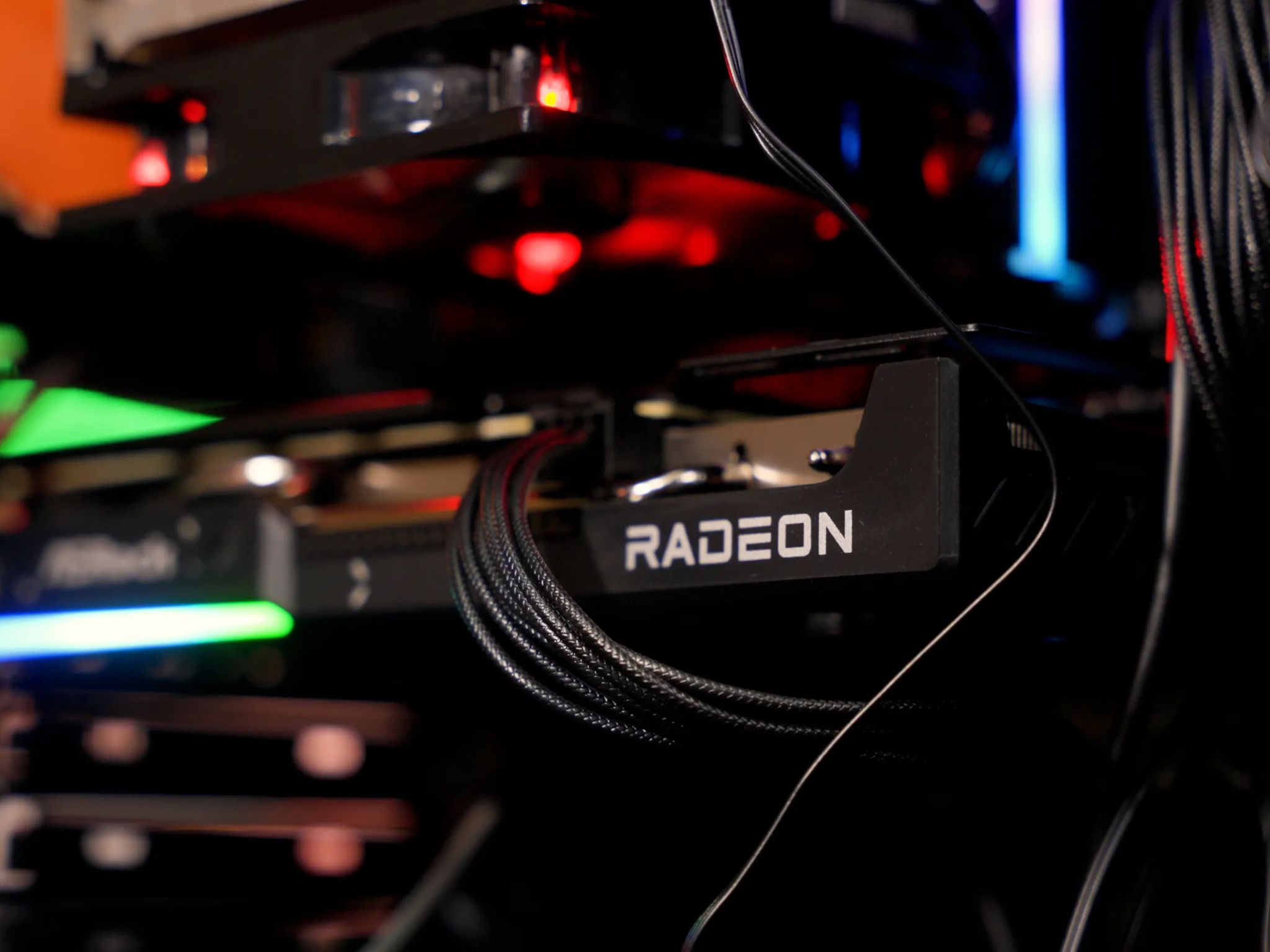 Macho Nacho Productions | LTT PC Challenge Build – Ryzen 9 7900 + RX 9060 XT