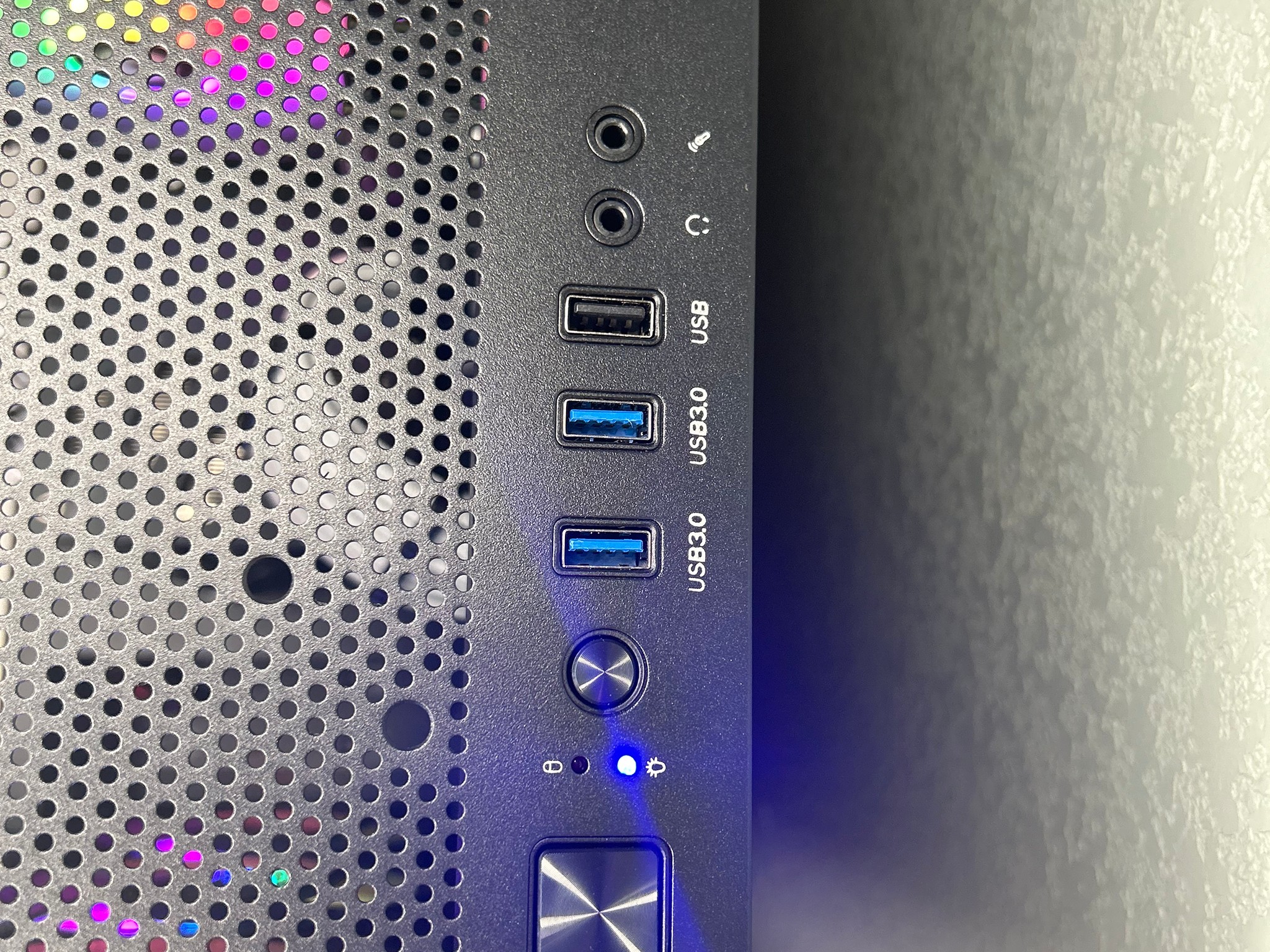 Custom Gaming/Streaming PC | RTX 3060 + Ryzen 5 3600