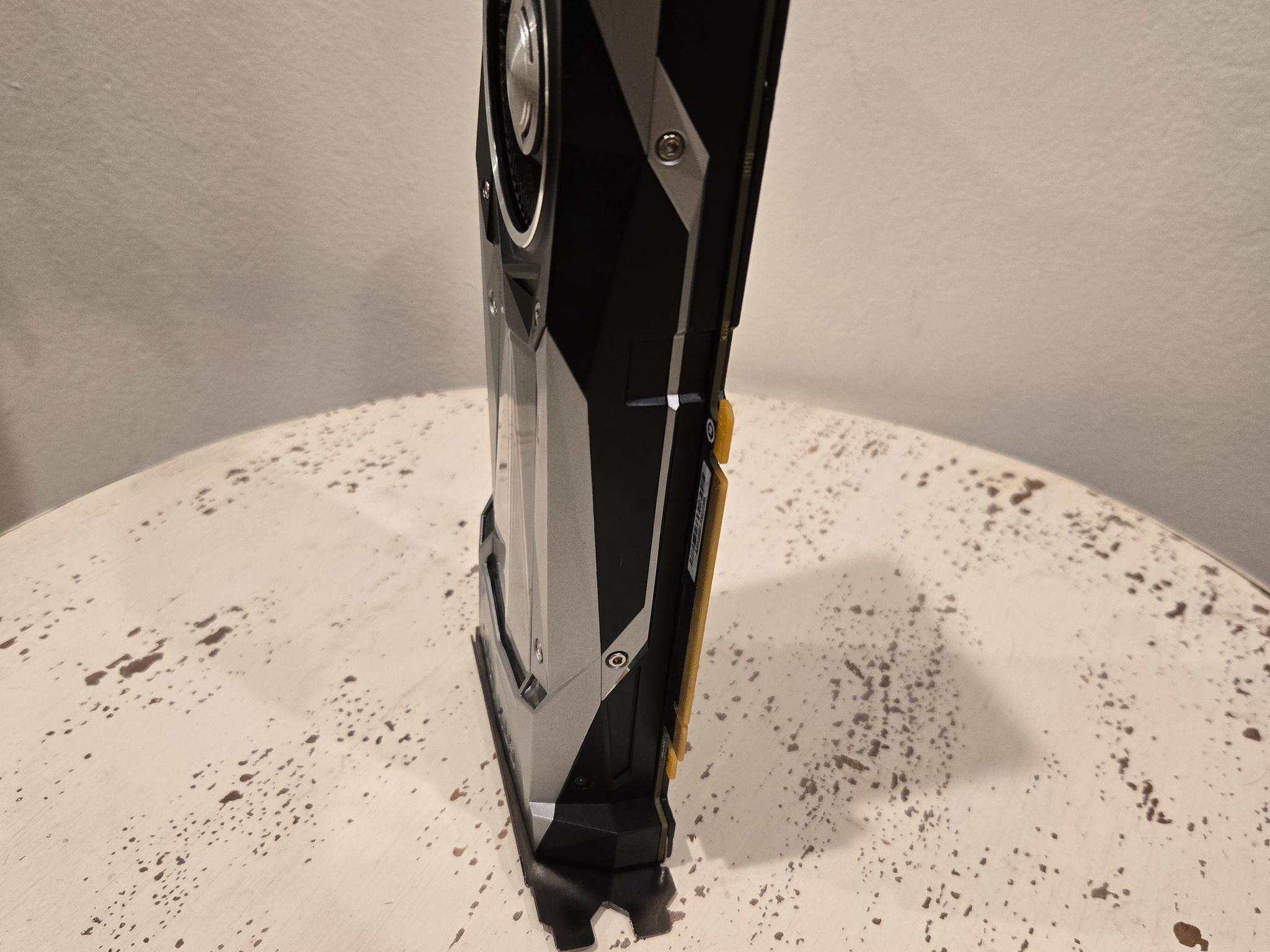 **READ DESCRIPTION** GTX 1070 Founders Edition 8GB GDDR5 Graphics Card