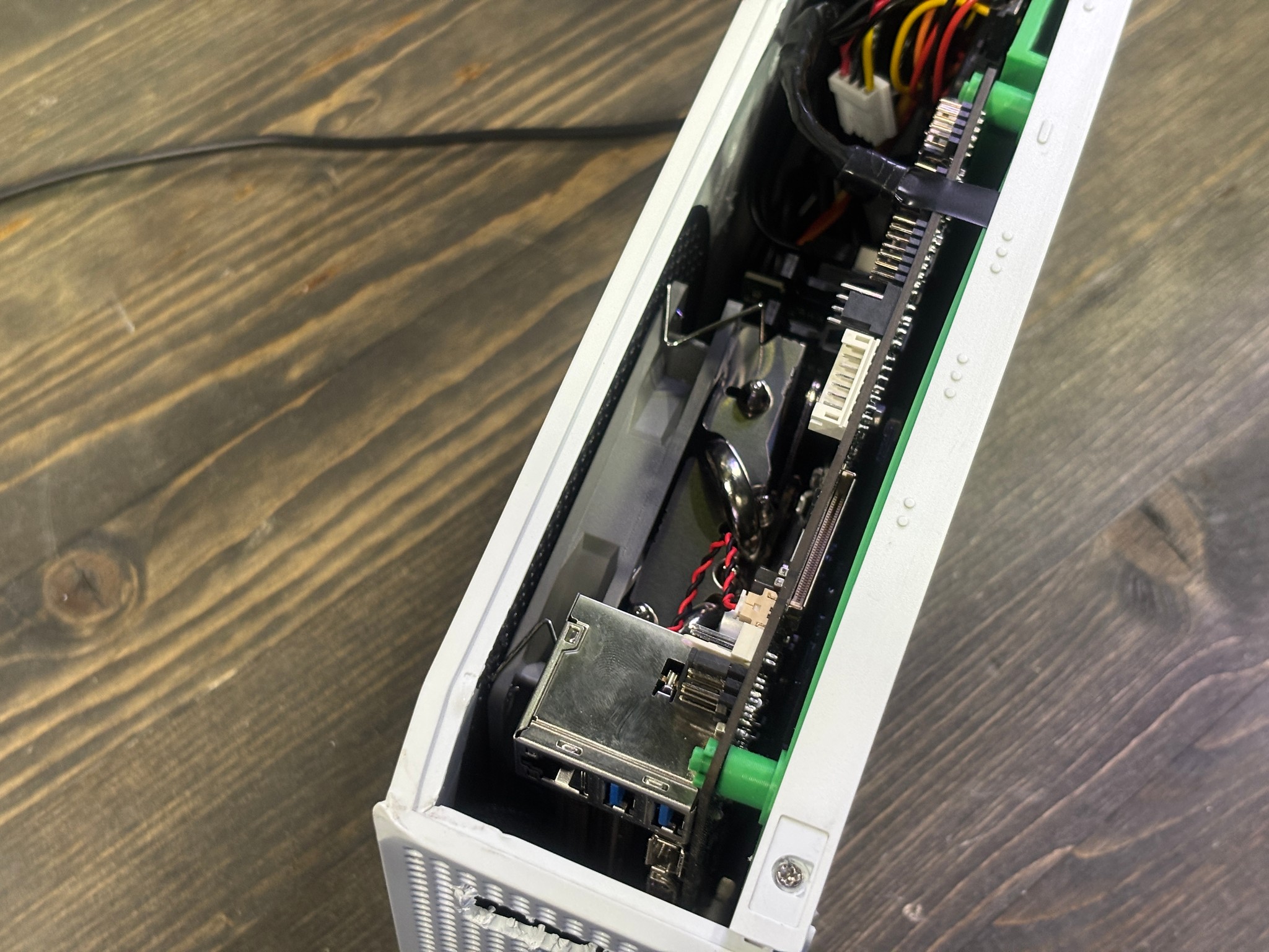 1 Of 1 Custom Xbox Gaming PC(Xbox Series S converted into a Windows Gaming PC)