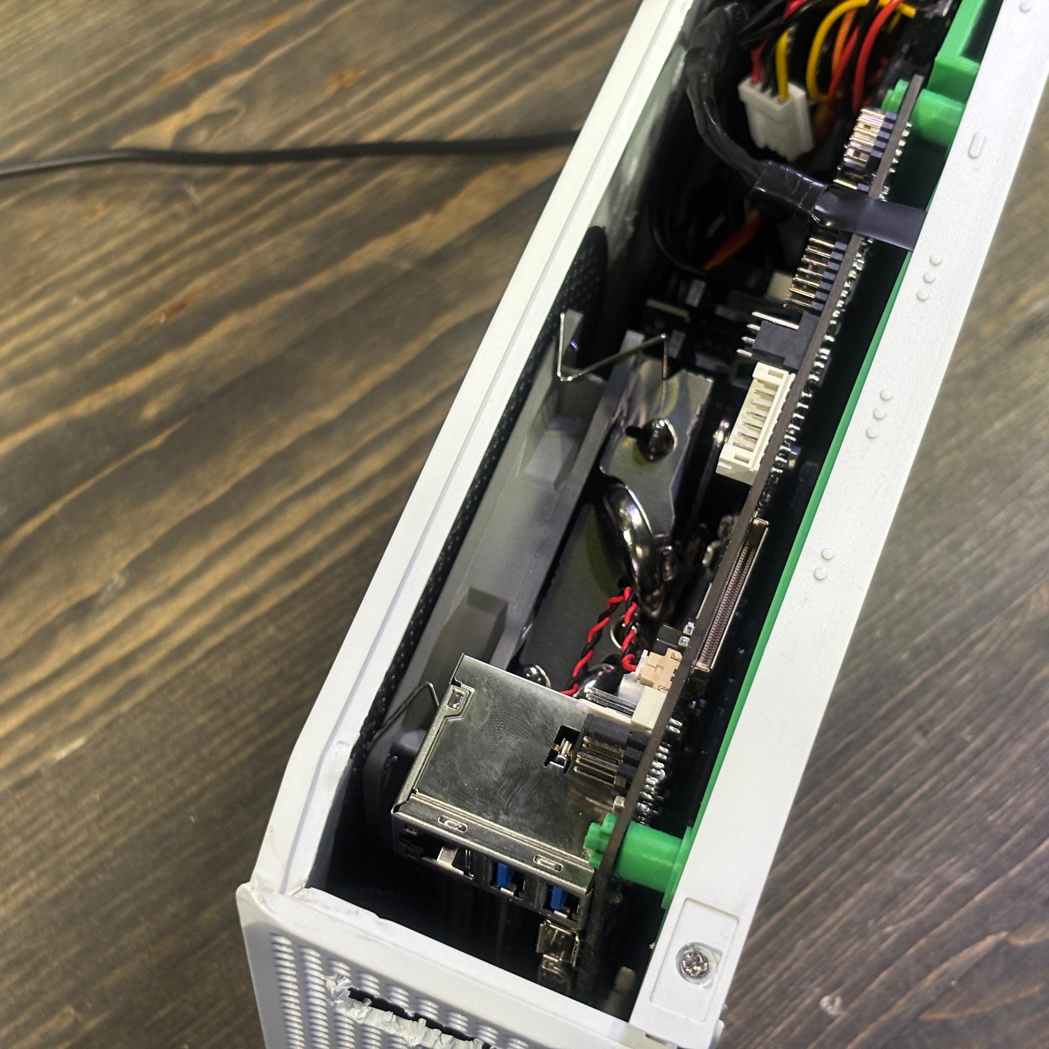 1 Of 1 Custom Xbox Gaming PC(Xbox Series S converted into a Windows Gaming PC)