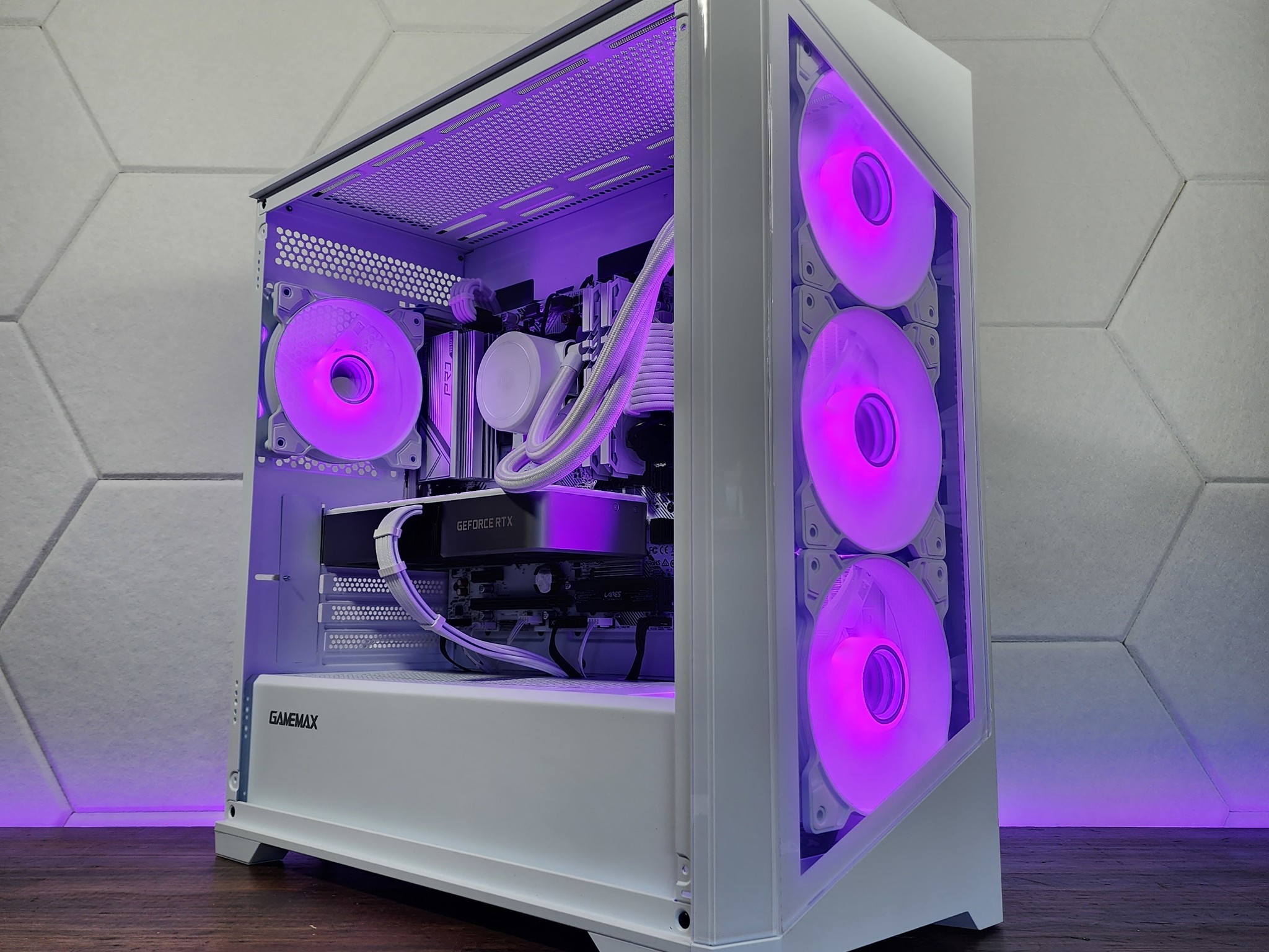 💜🤍RTX 3070 | Ryzen 7 5700X | 16GB 3200MHz | 1TB M.2 NVMe