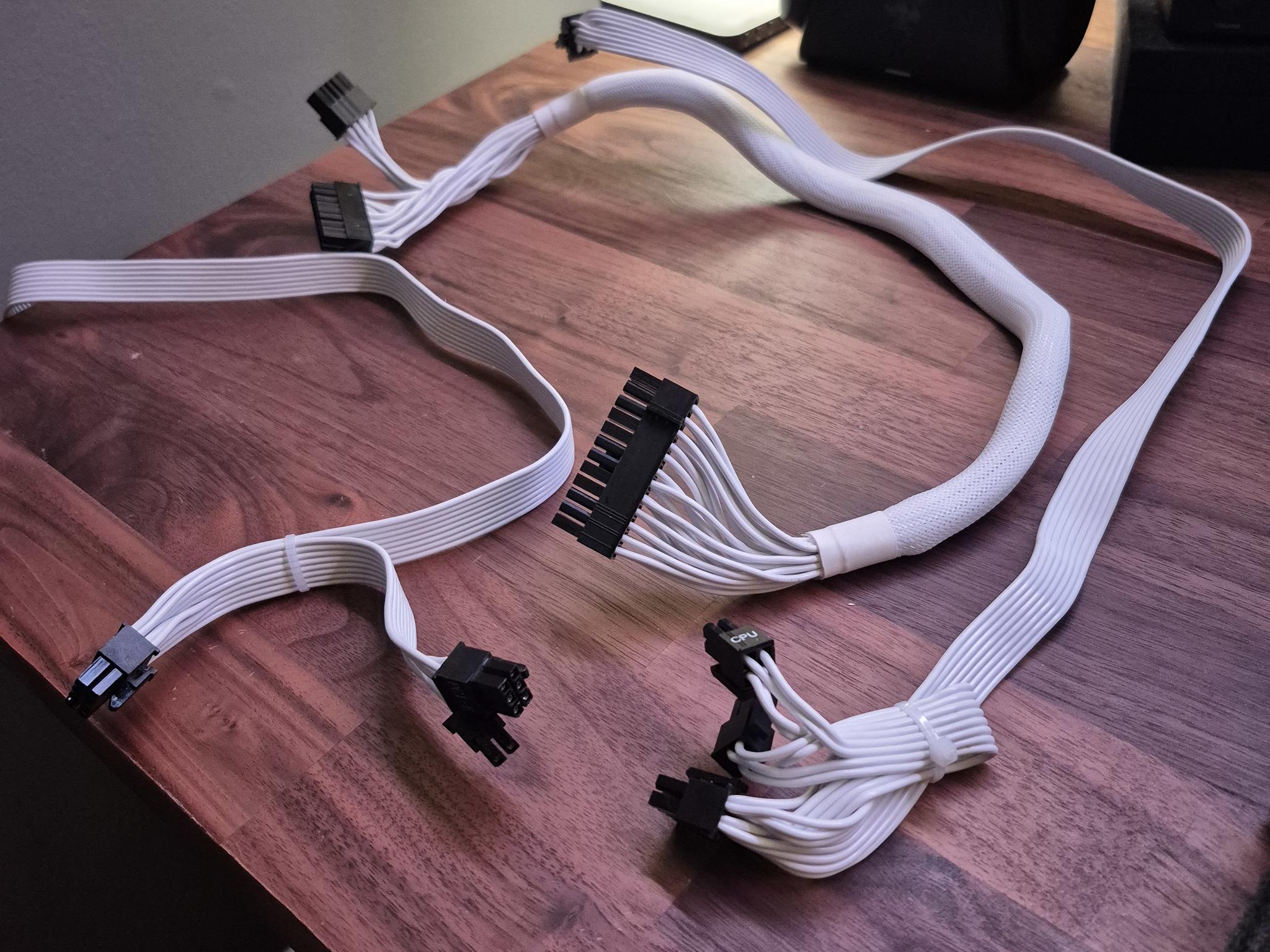 ZUMAX 750 WATT 80+ GOLD PSU