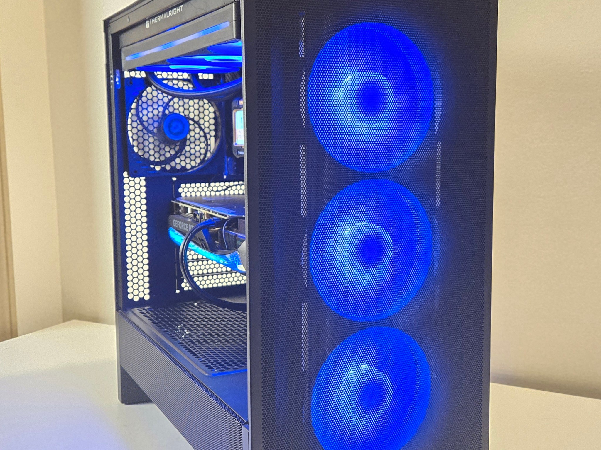 RTX 4070 Ti | Ryzen 5 7700X | 32gb DDR5 | 1tb nvme ⚖️ | Jawa