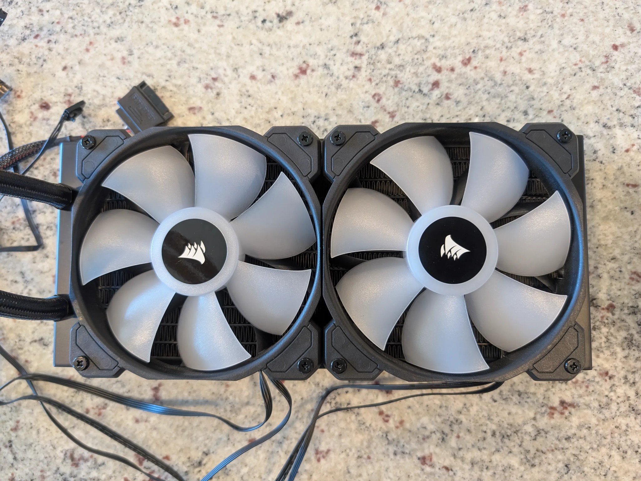 Corsair iCUE H100i RGB Elite Liquid CPU Cooler