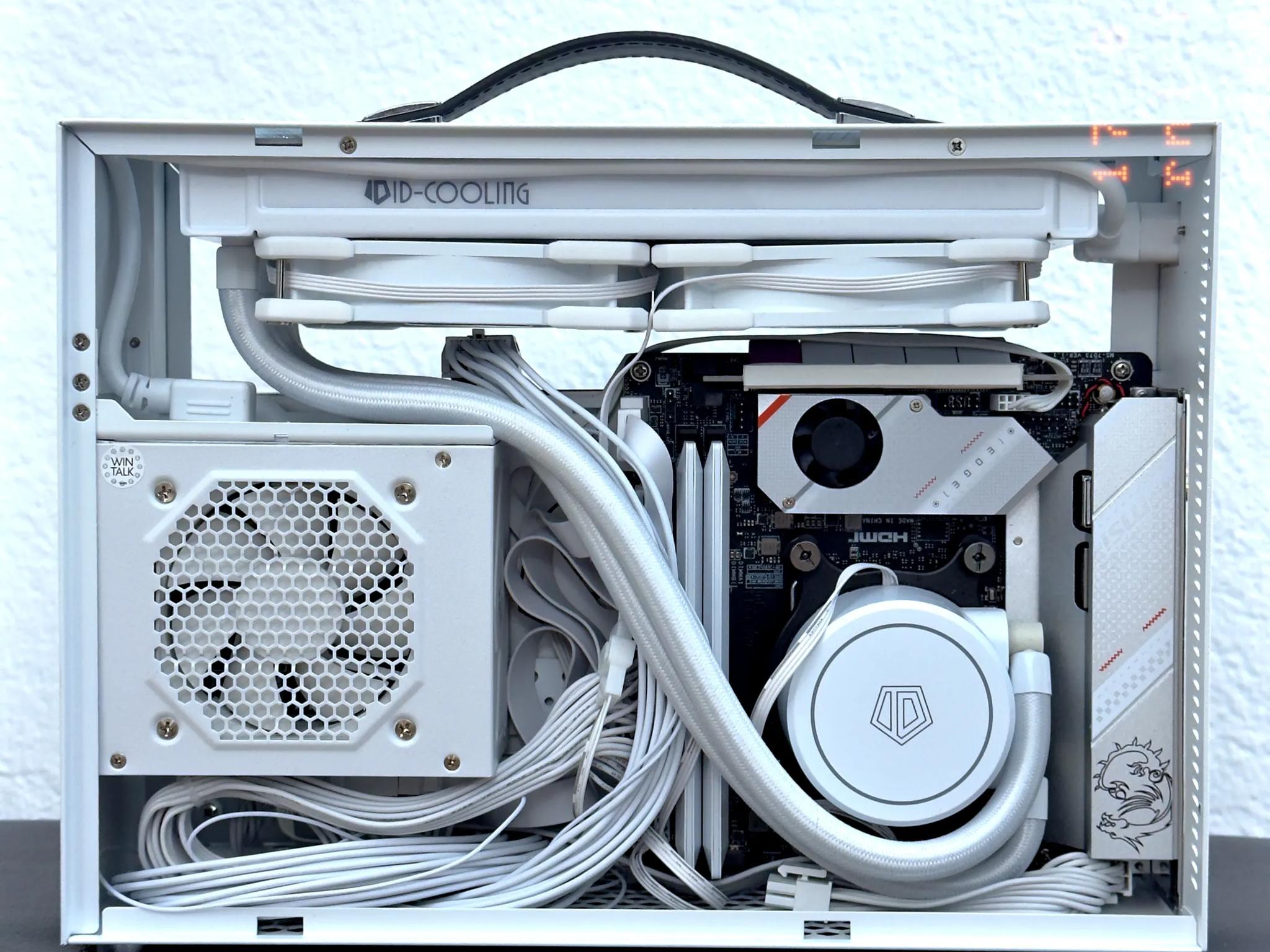 Mini-ITX Gaming Rig w/ Ryzen 7 7800X3D + 4080 SUPER