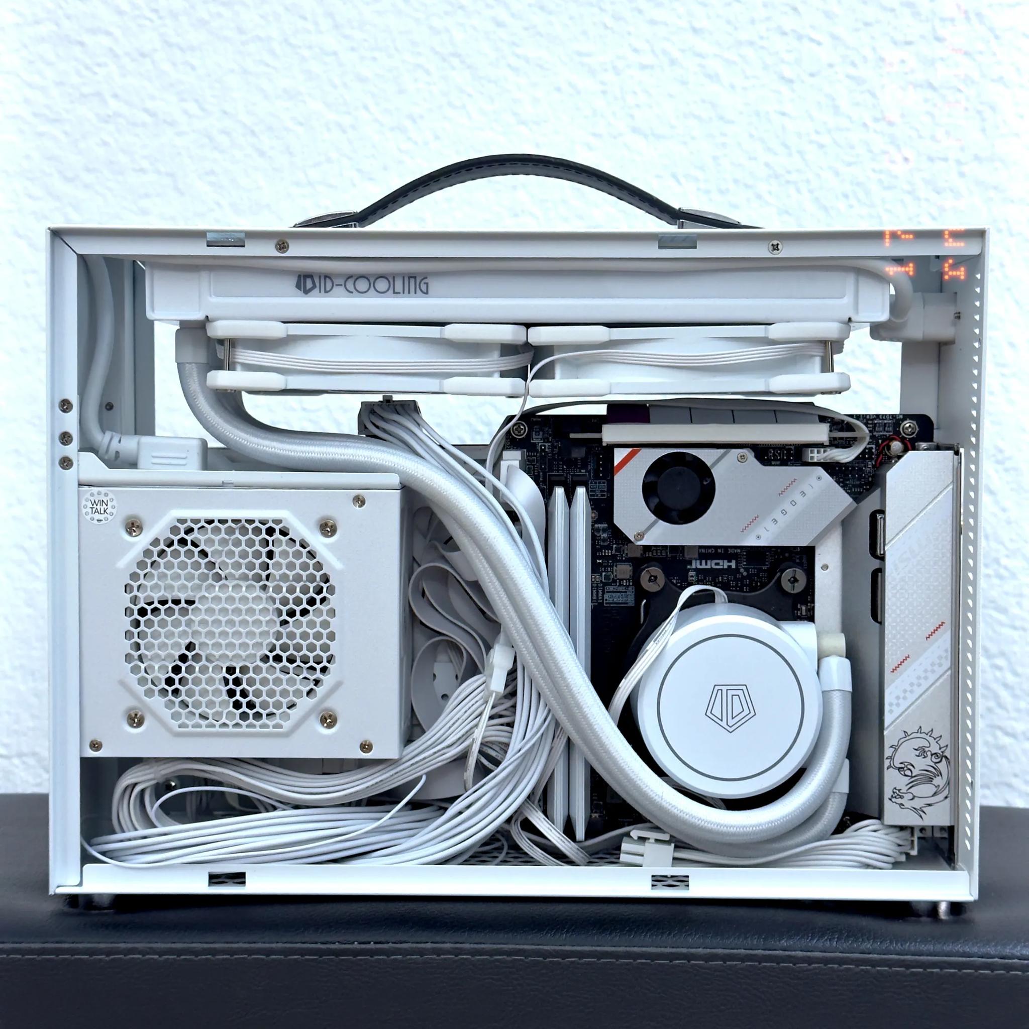 Mini-ITX Gaming Rig w/ Ryzen 7 7800X3D + 4080 SUPER
