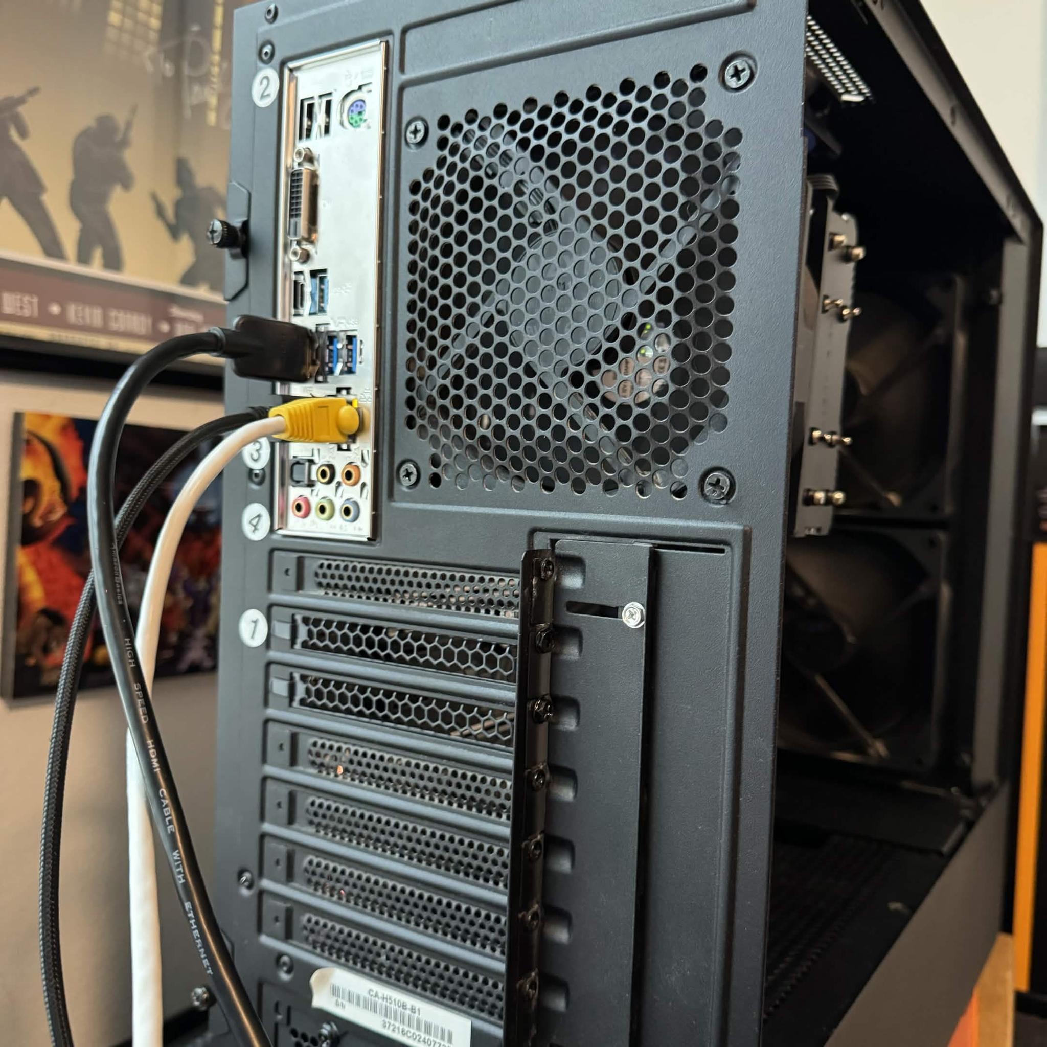 i7 9700k | 16GB DDR4 | 250gb SSD | Integrated Graphics