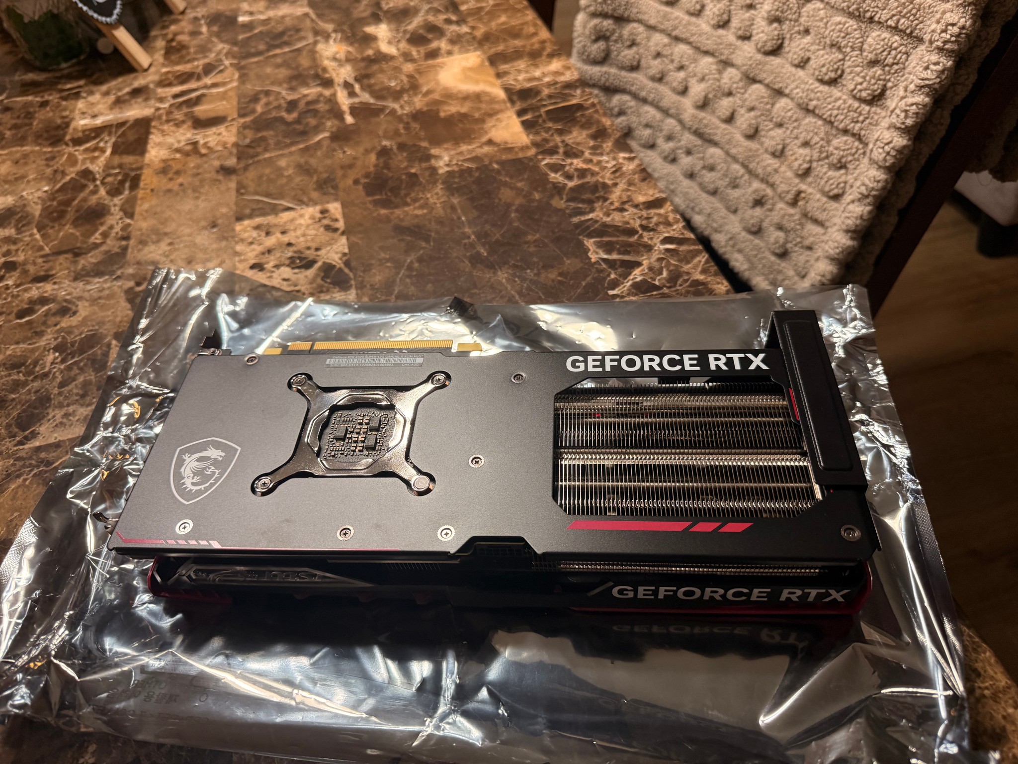 MSI GeForce RTX 4070 SUPER 12G GAMING X SLIM MLG