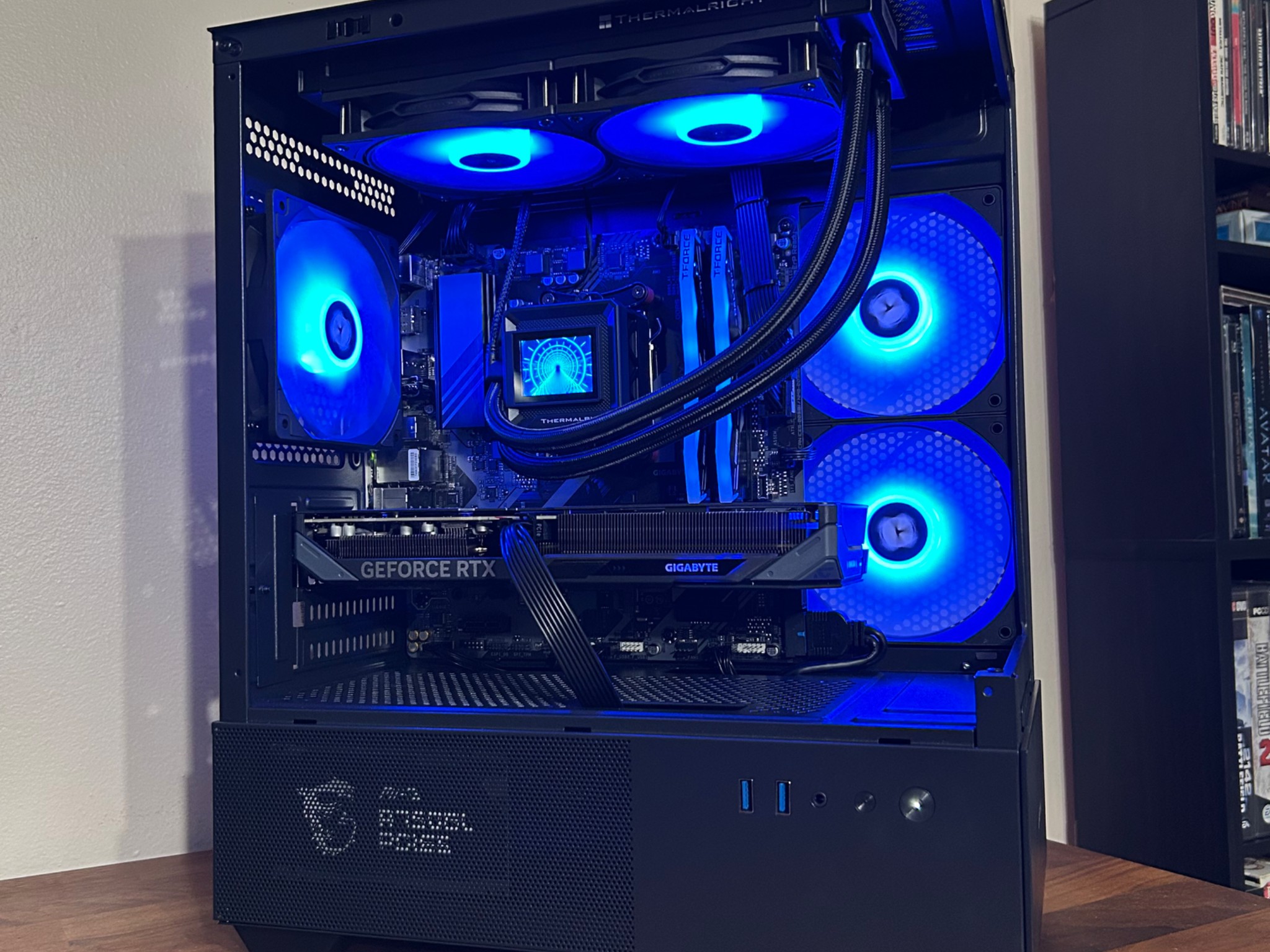 RTX 5060ti 16GB | Ryzen 5 7600 | 32GB DDR5 6000MT/s | 1TB NVMe | The Apollo RTX