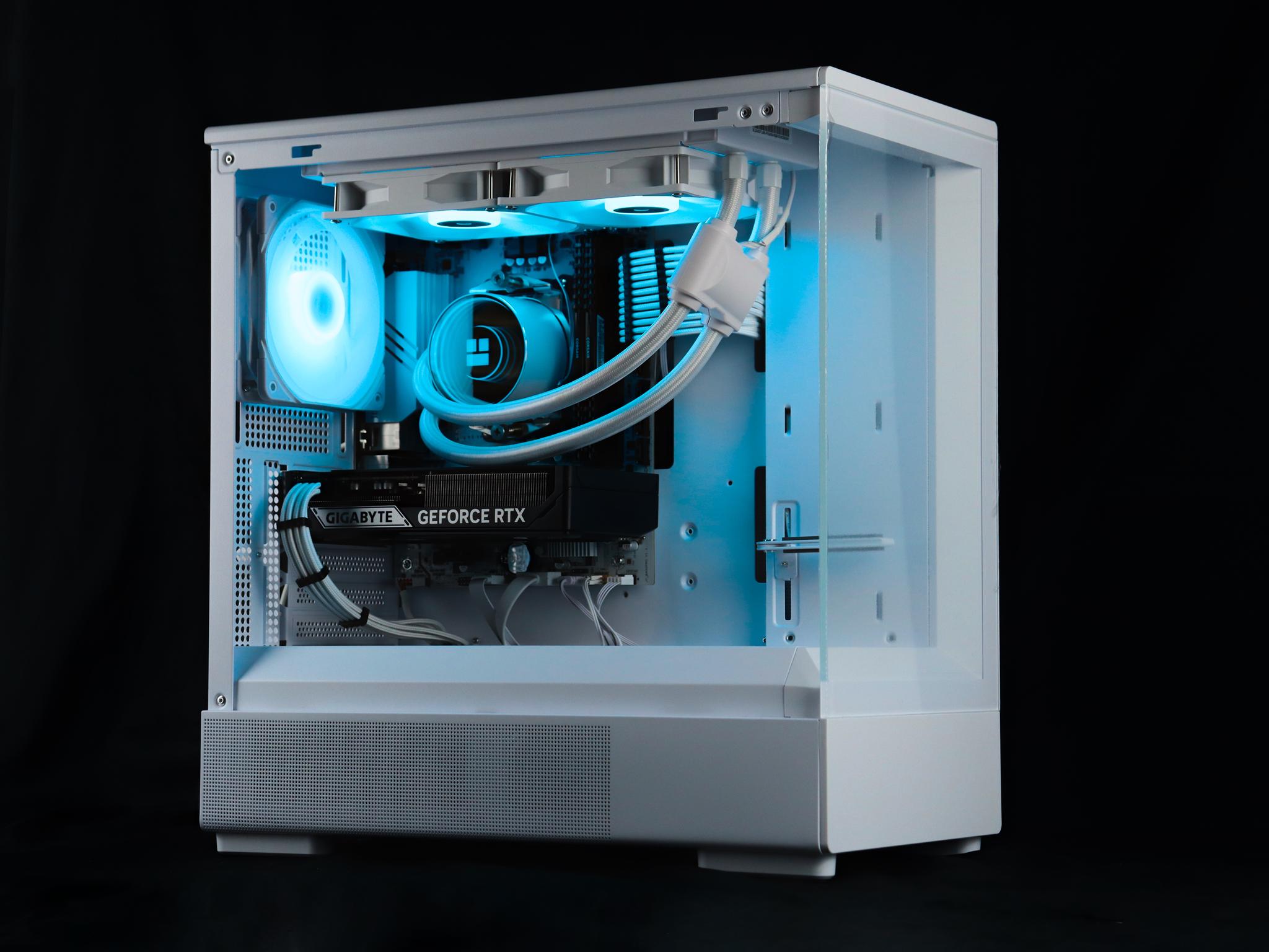 🧊❄️🧊 White Gaming PC – RTX 5060 TI, Ryzen 7 5700X, 32GB RAM, 1TB SSD - WiFi 🧊❄️🧊