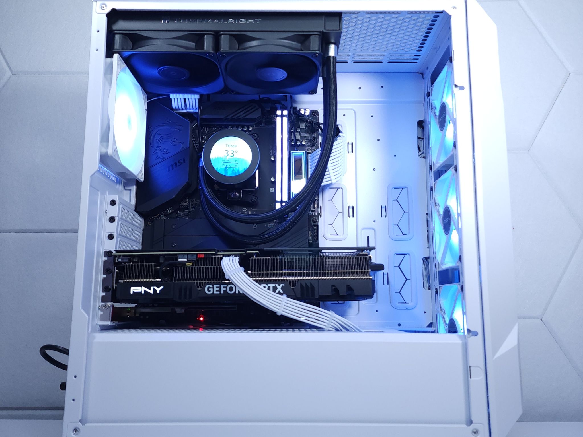 💙🤍RTX 4070Ti | Ryzen 9 5900X | 32GB 3600MHz | 1TB NVMe Gen4