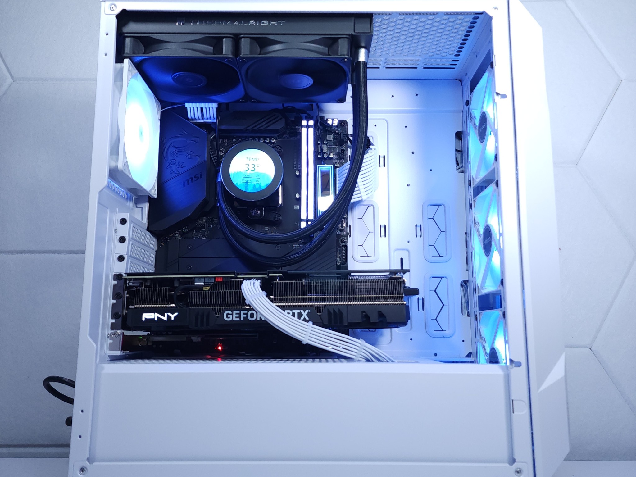 💙🤍RTX 4070Ti | Ryzen 9 5900X | 32GB 3600MHz | 1TB NVMe Gen4