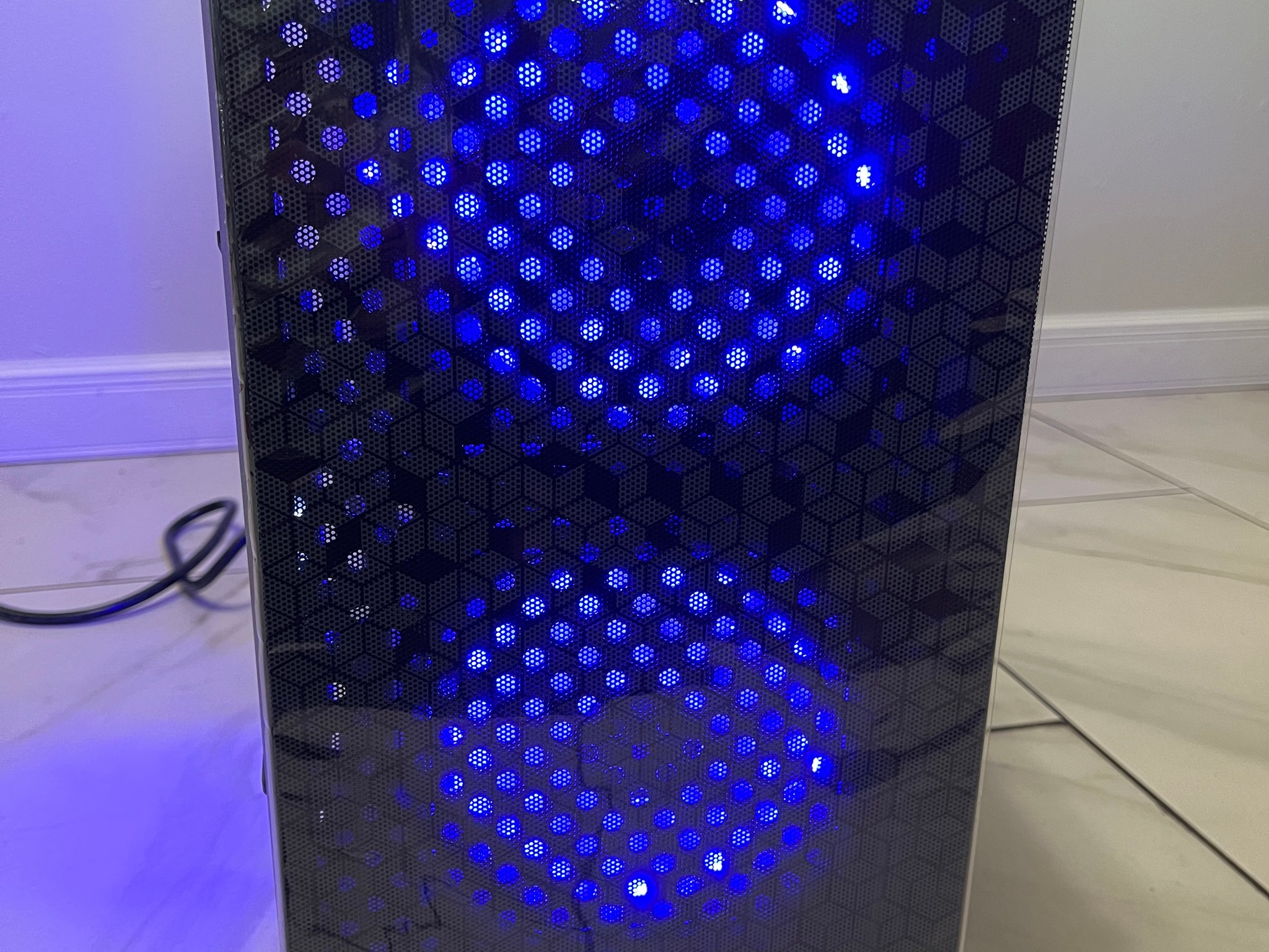 NVIDIA GTX 970, Intel Core i5-7400, 12GB RAM, 870 GB Storage - Budget RGB Gaming PC w/ Wi-Fi + BT