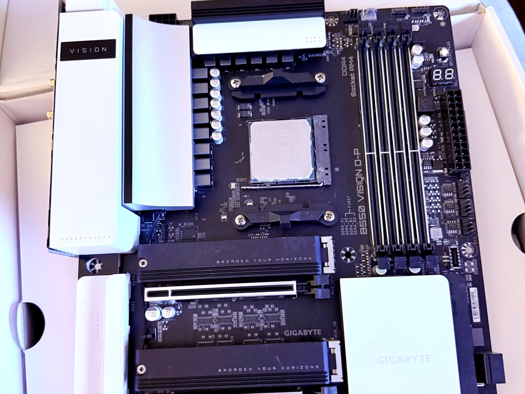 Gigabyte MOBO BUNDLE B550 VISION D-P & AMD 5950x CPU