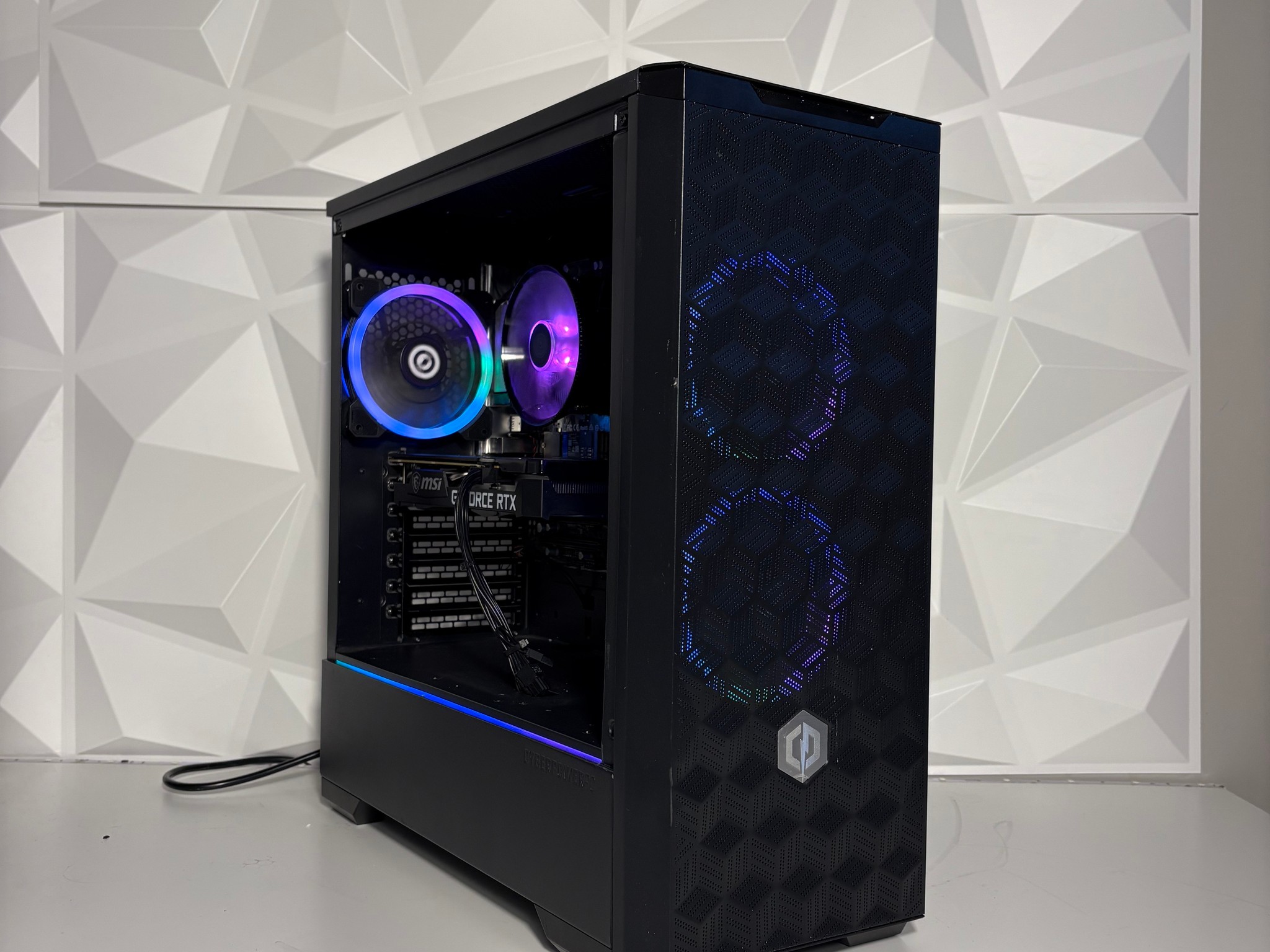 😡💢 //RGB Gaming PC// 💢😡 - RTX 3060, Ryzen 5 3600, 1TB SSD, 16GB DDR4