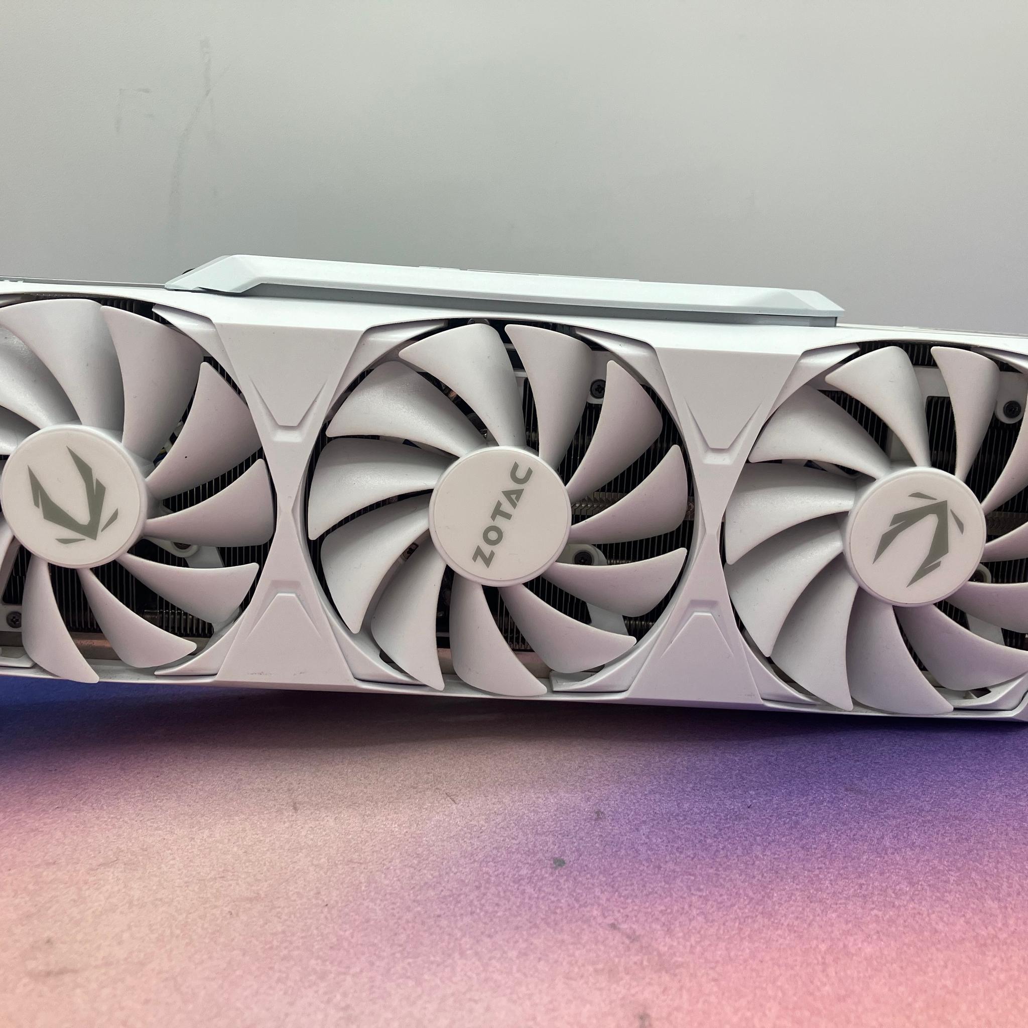 ZOTAC RTX 3080 Trinity OC White Edition