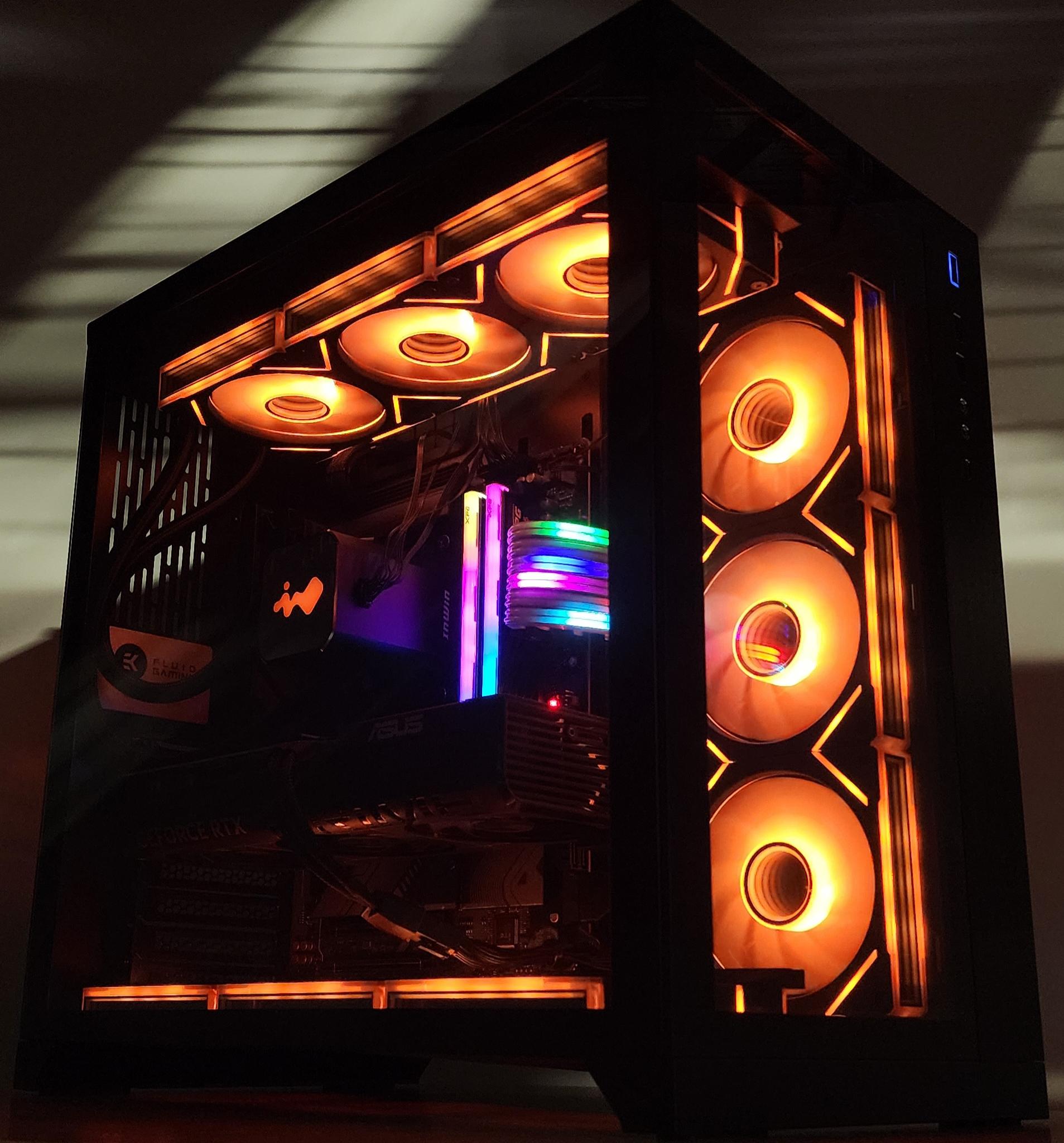 Gaming PC Ryzen 7 7700 32GB RAM 1TB SSD RTX 5070 12GB Windows 11 Computer