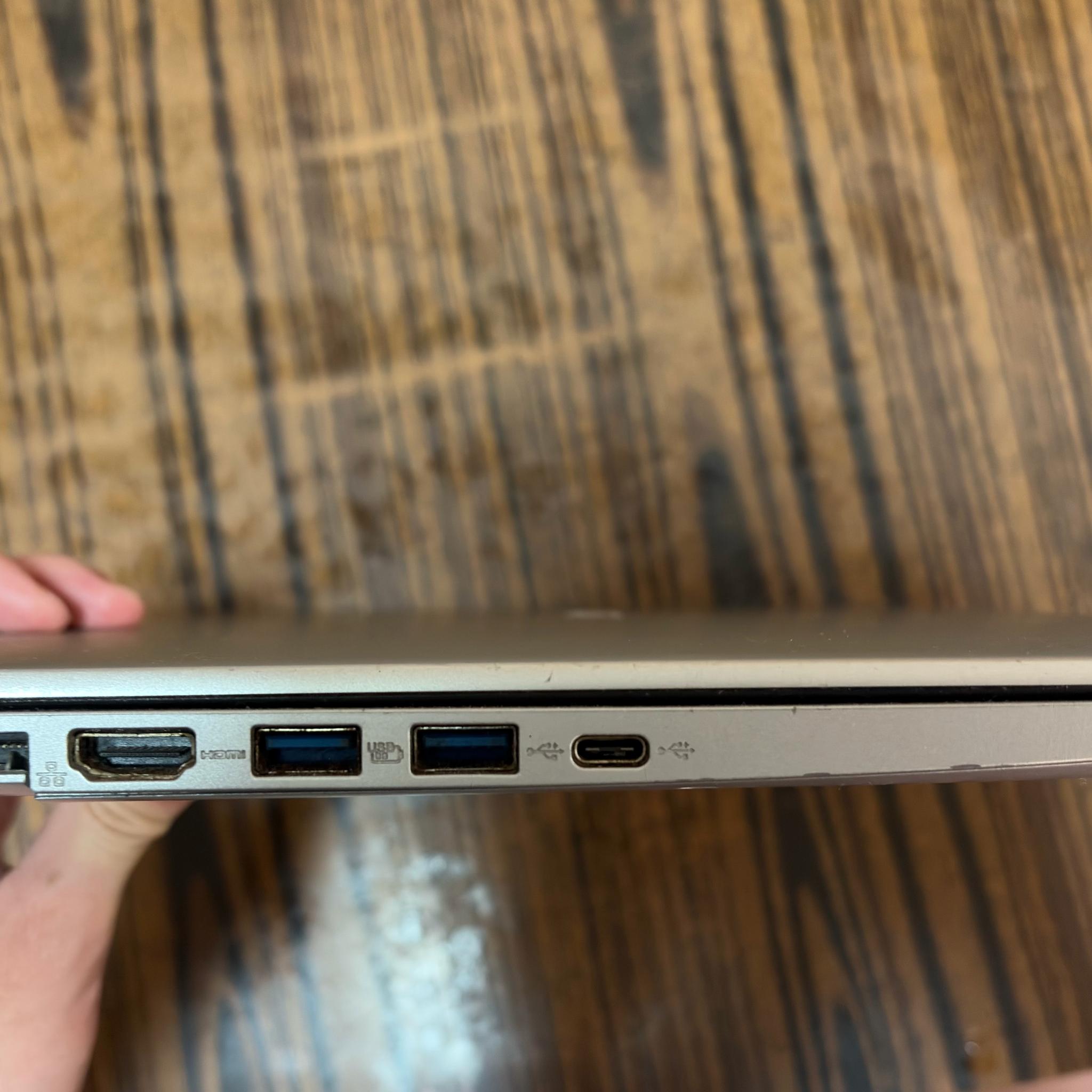 Acer Aspire 5 Silver 15.6" Laptop with 1080p display, AMD Ryzen 7 5700U, 8GB DDR4, 512GB NVMe SSD