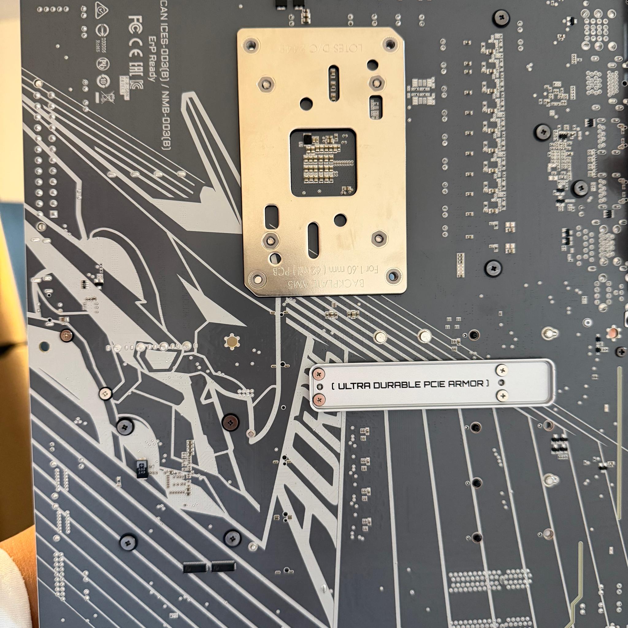 GIGABYTE X870 AORUS ELITE WIFI7 ICE AM5 with official window key