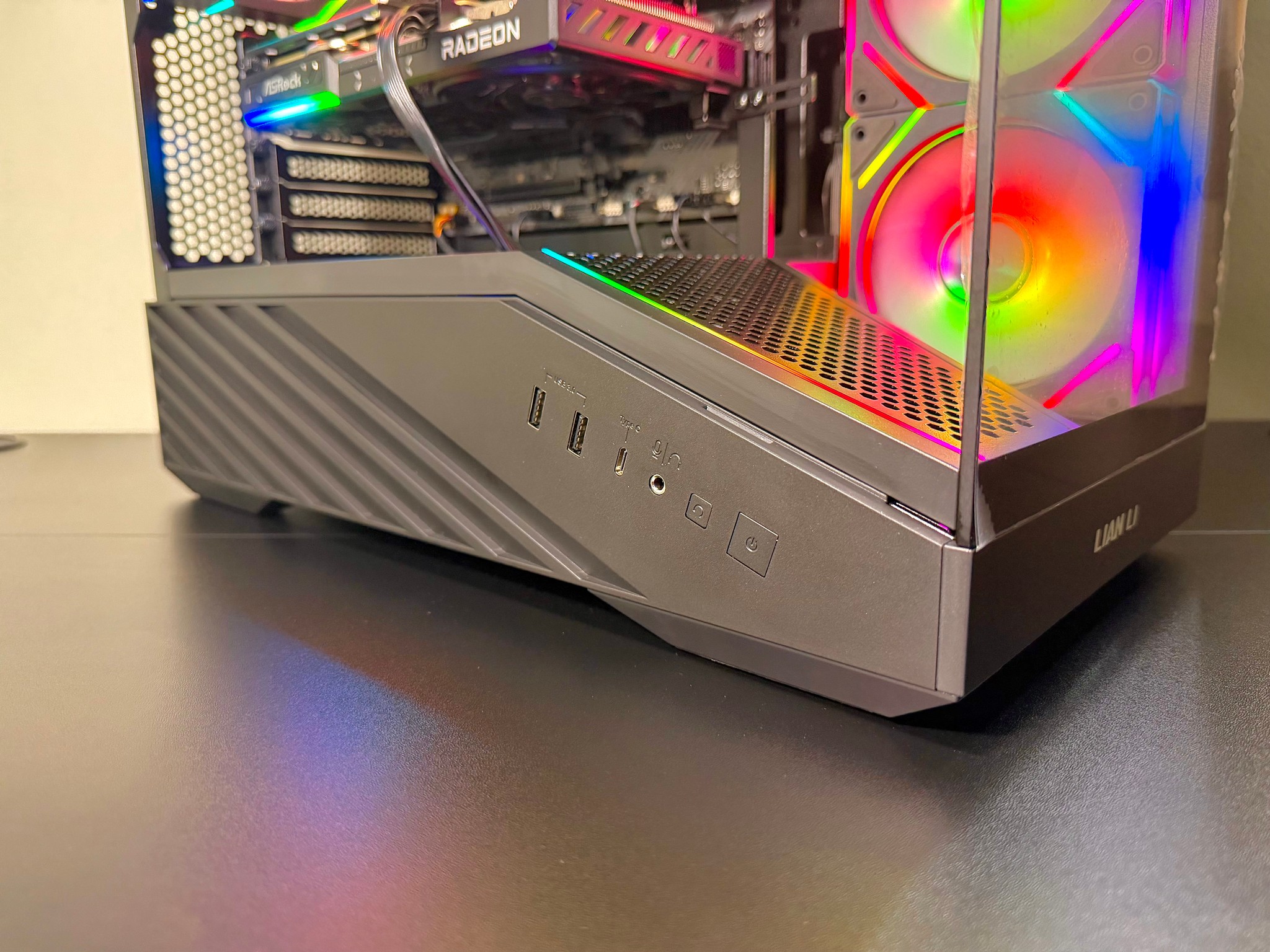 R7 7700X | 9060XT 16GB OC | 32GB DDR5 | 1TB Gen4 | LCD Screen Liquid Cooler Gaming PC