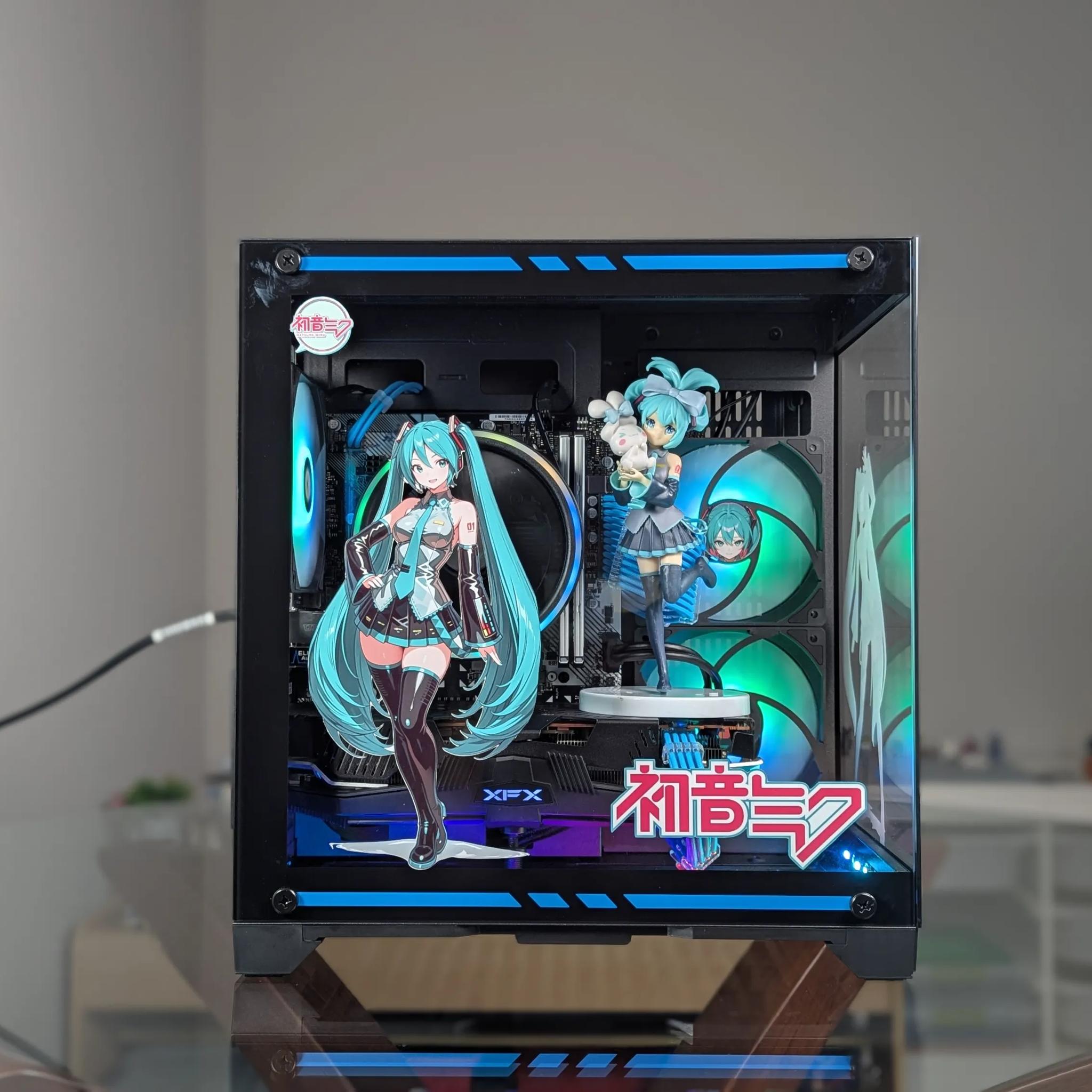 The Most Kawaii Gaming PC - The Hatsune Miku