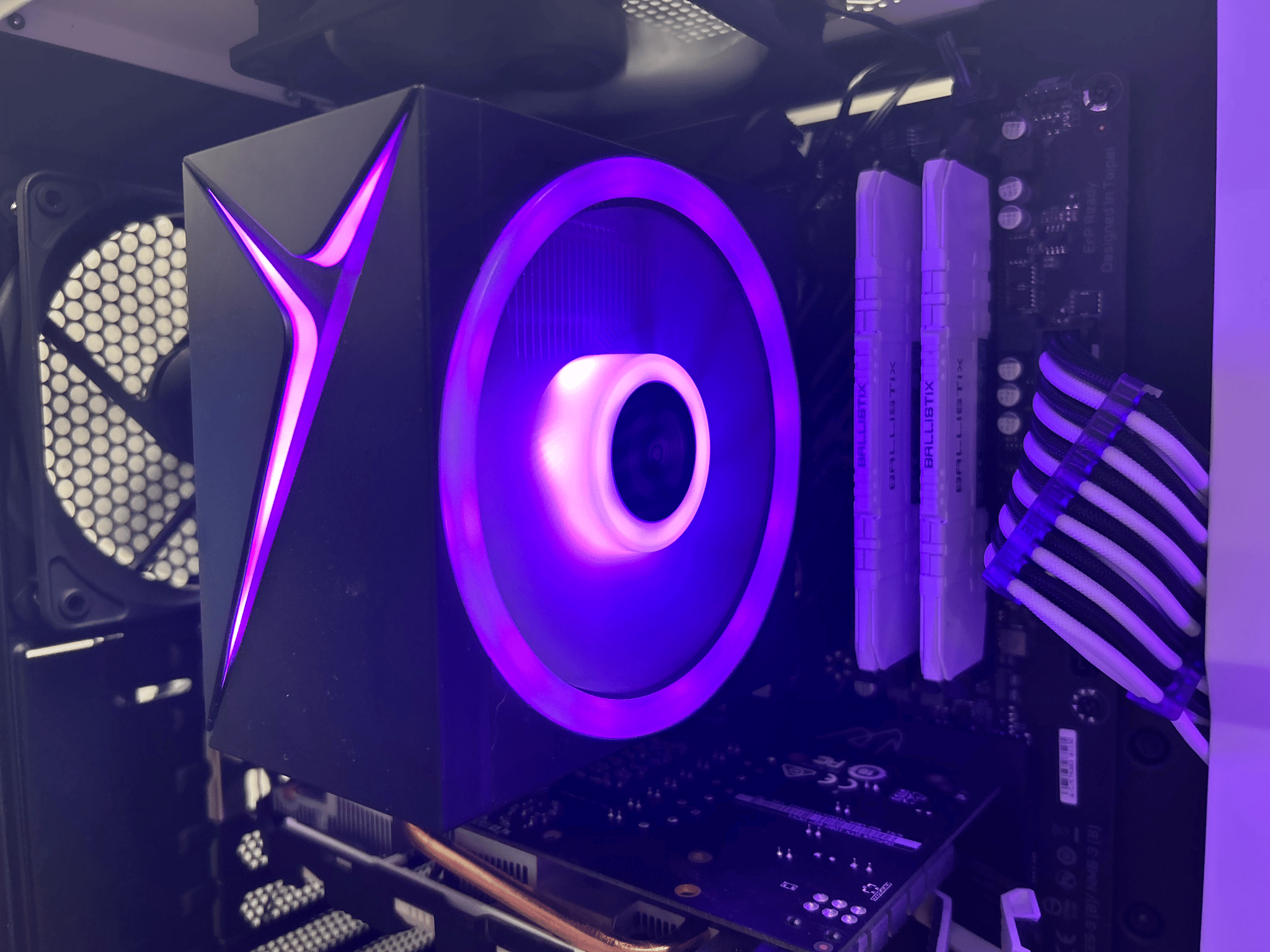 Budget Sandcrawler Special! Ryzen 2600X | GTX 1060 6GB | 16GB Ram | 256GB SSD | 4TB HDD