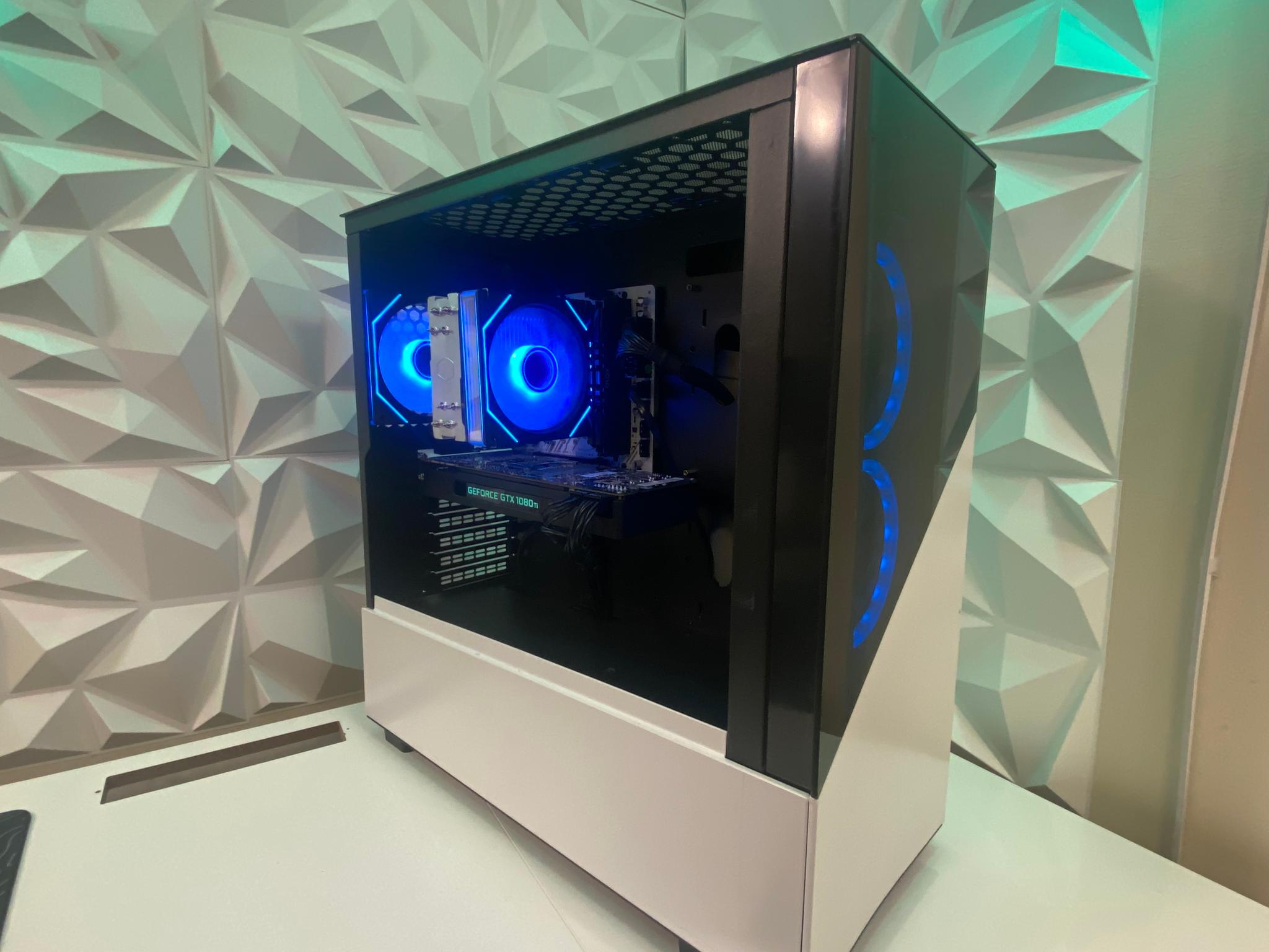 🎅🎅 White Elite Build – Ryzen 5 3600 + GTX 1080 Ti 11GB | 1080p/1440p High FPS Ready