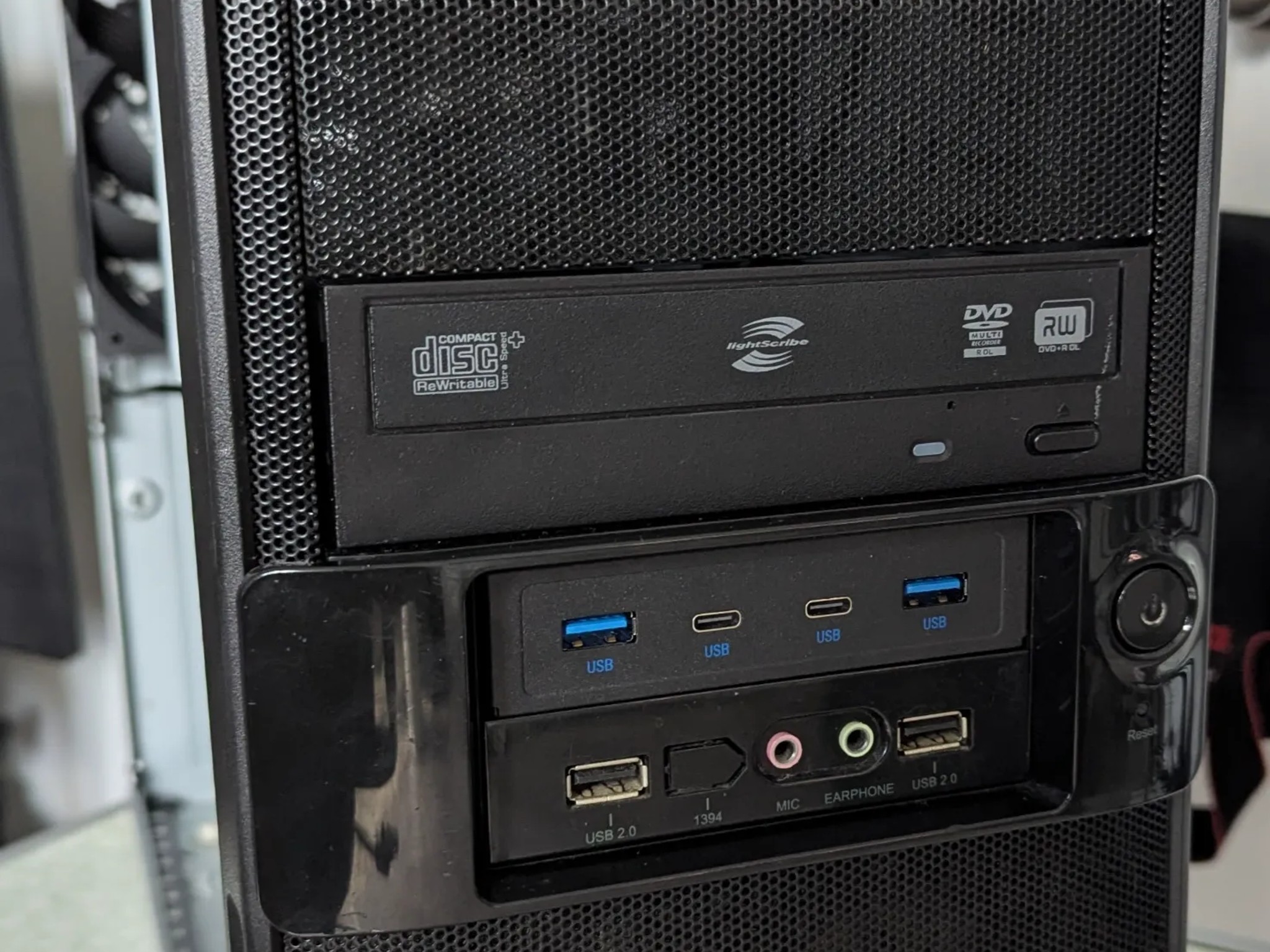 Ryzen 5 4650G | 16GB RAM | 512GB (2x256GB) NVMe |  RX 580 8GB GPU | 1TB HDD | WiFi+BT  | Gaming PC