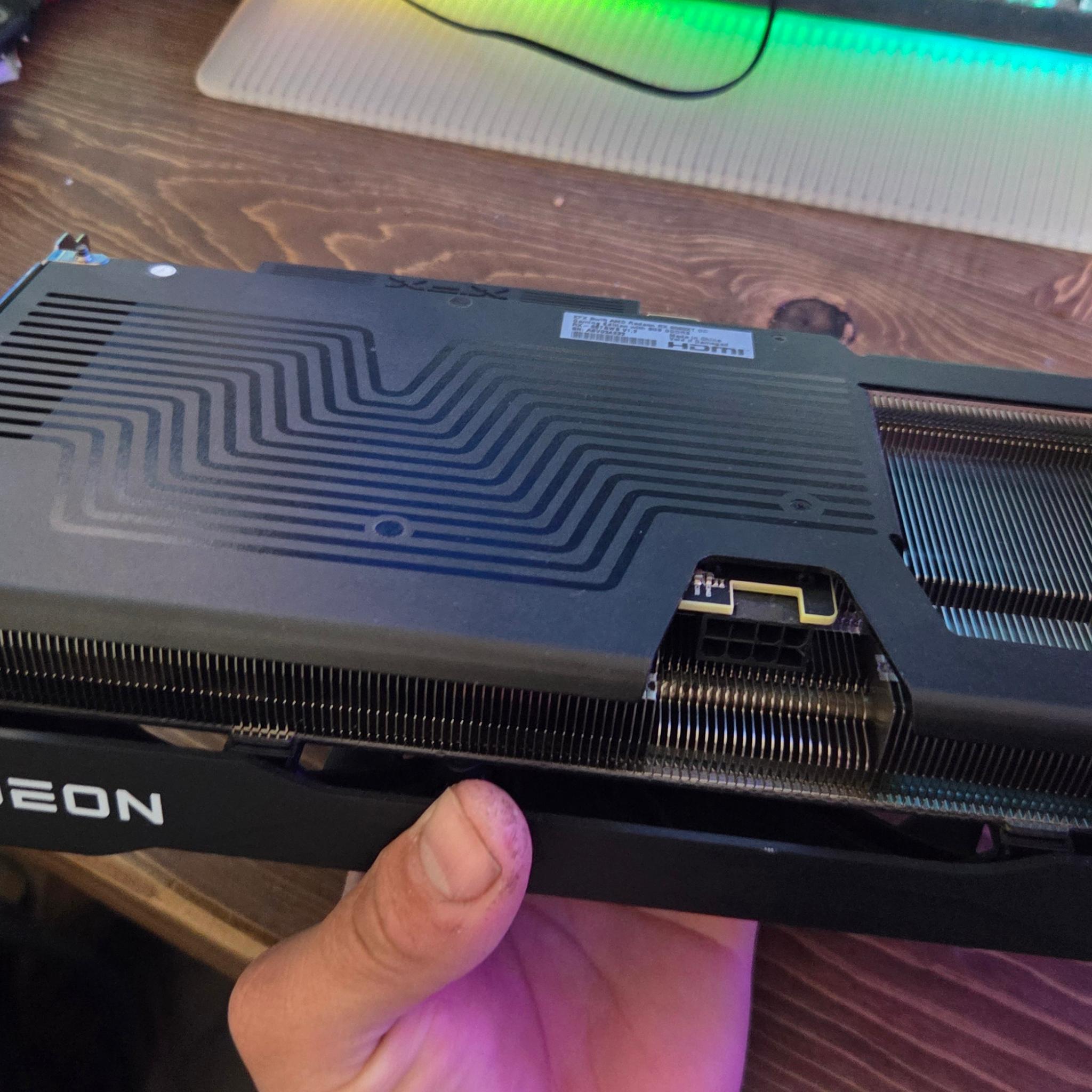 9060xt XFX SWIFT 8gb oc