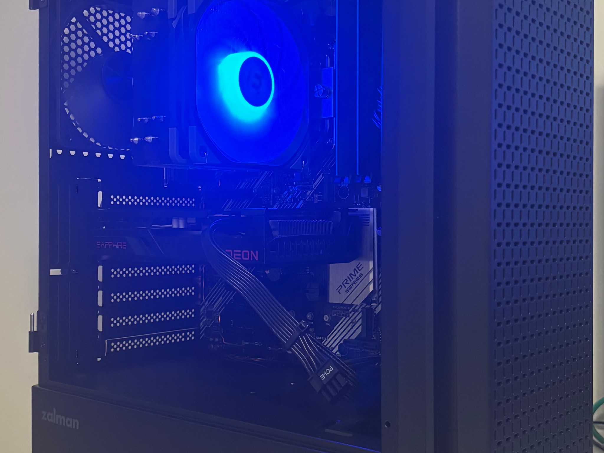 RX6600 | i5-10500 | 16GB | 500GB SSD