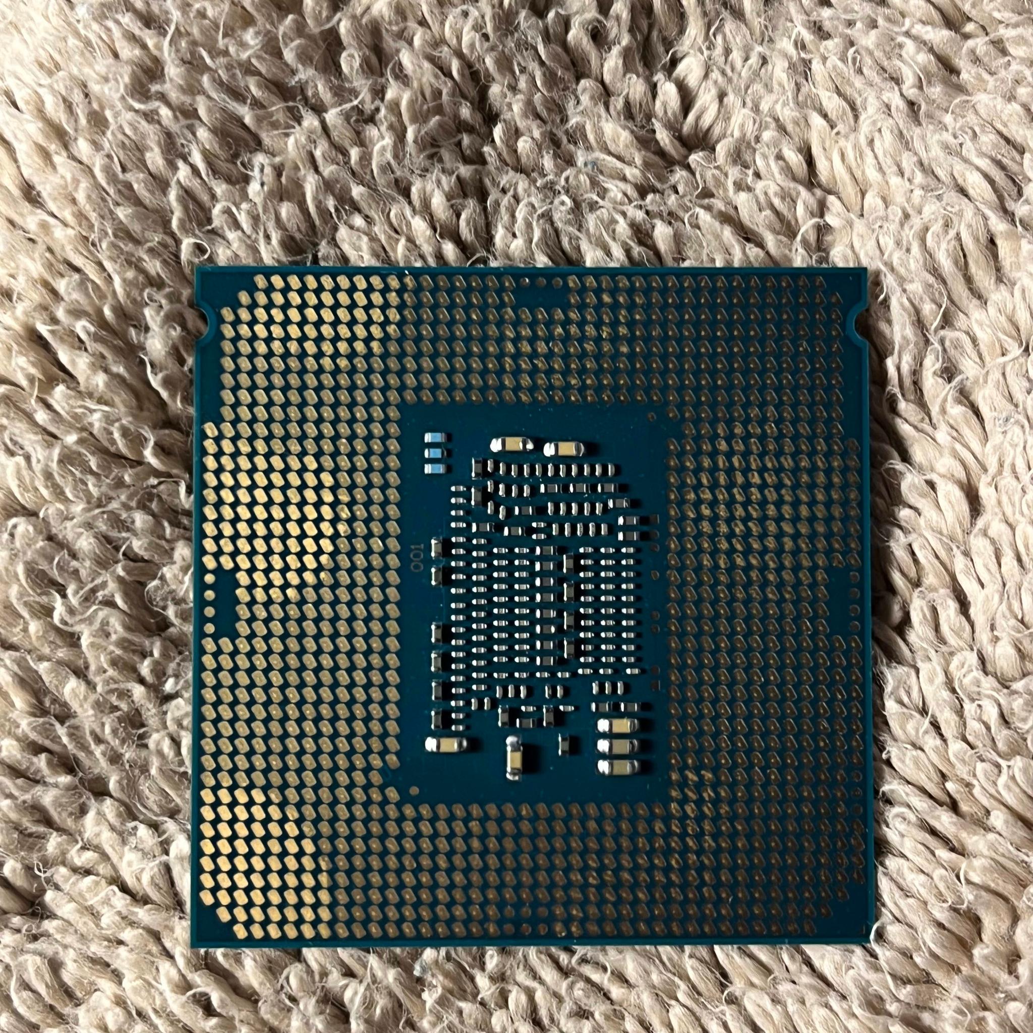 i5-6600k LGA1151, In original box, packaged well, boosts accordingly, tested yesterday. 