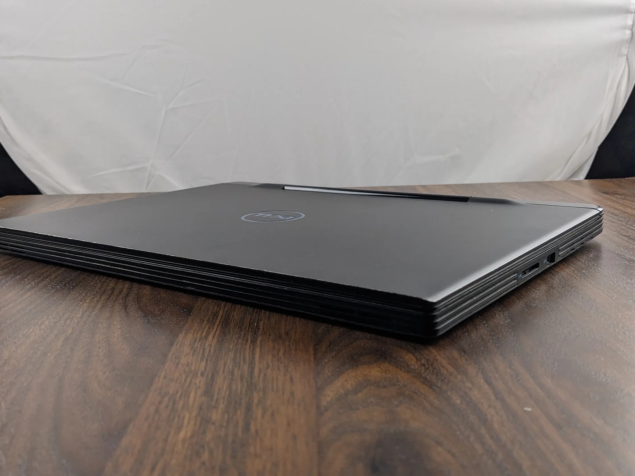 Dell G7 15.6" GTX 1660 Ti  i7-9750H 16GB 2666mhz 1TBNVMe 1TB HDD