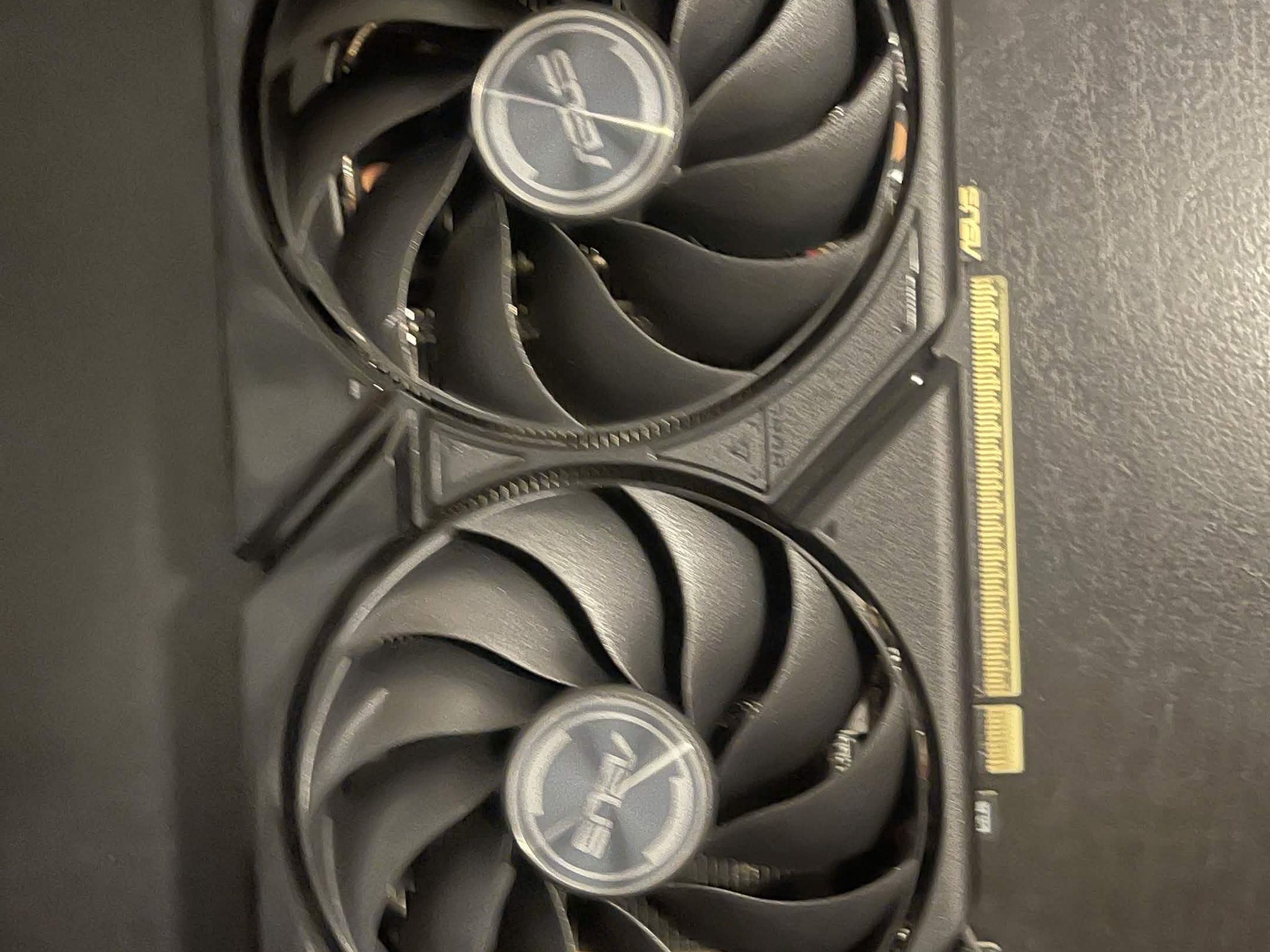 ASUS OC 9060XT 16GB