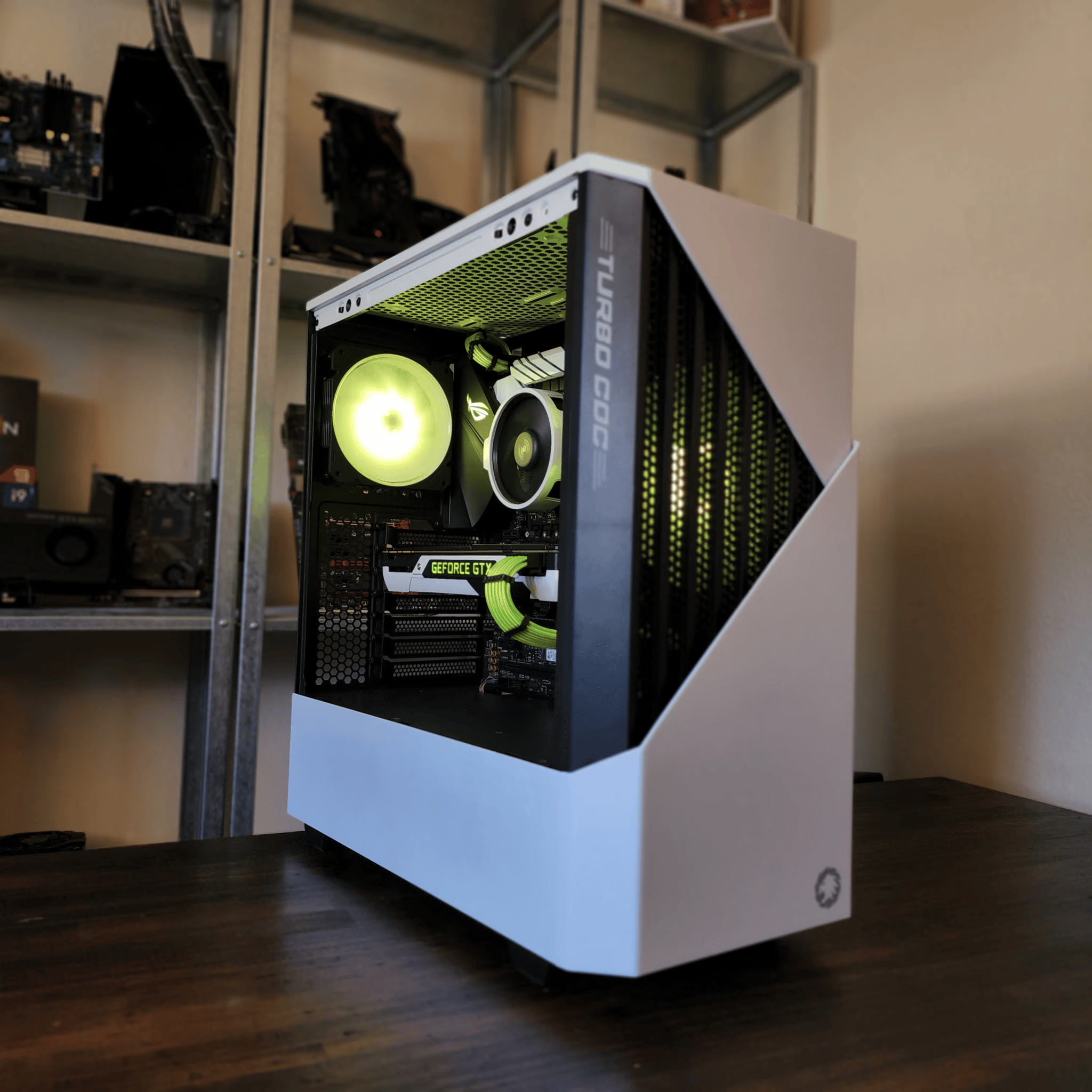 AMD Ryzen 5 3600 // Nvidia GeForce GTX 980 // Corsair Vengeance RGB 16GB 3200MHz