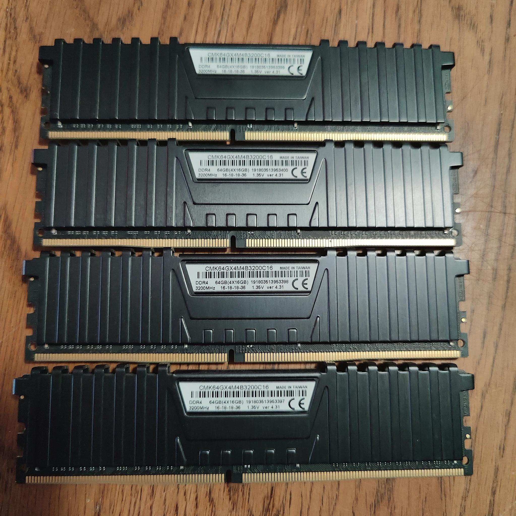32GB (2x16GB) Corsair Vengeance LPX DDR4-3200 Memory - CMK32GX4M2E3200C16