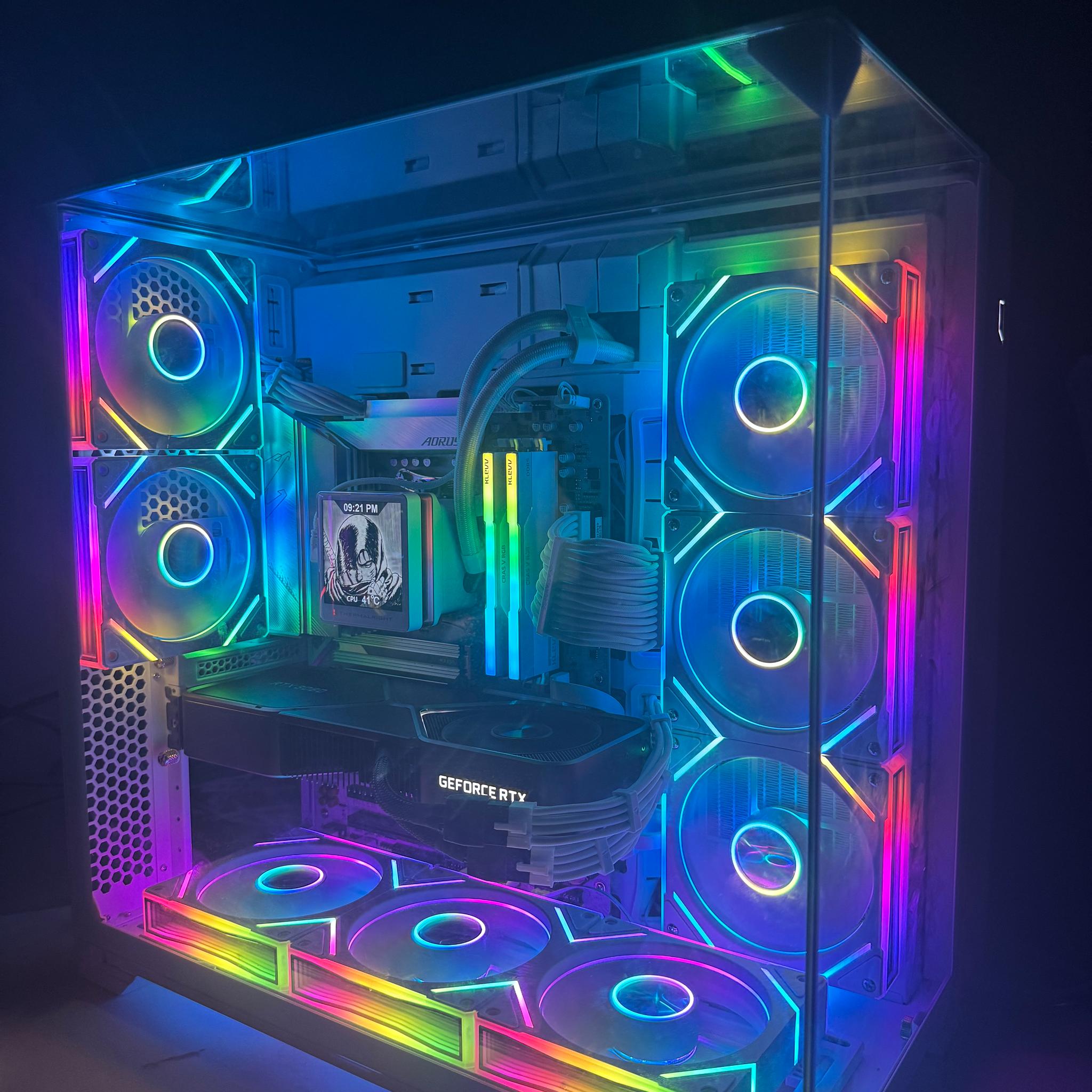 Showcase White Gaming/Streaming Custom PC