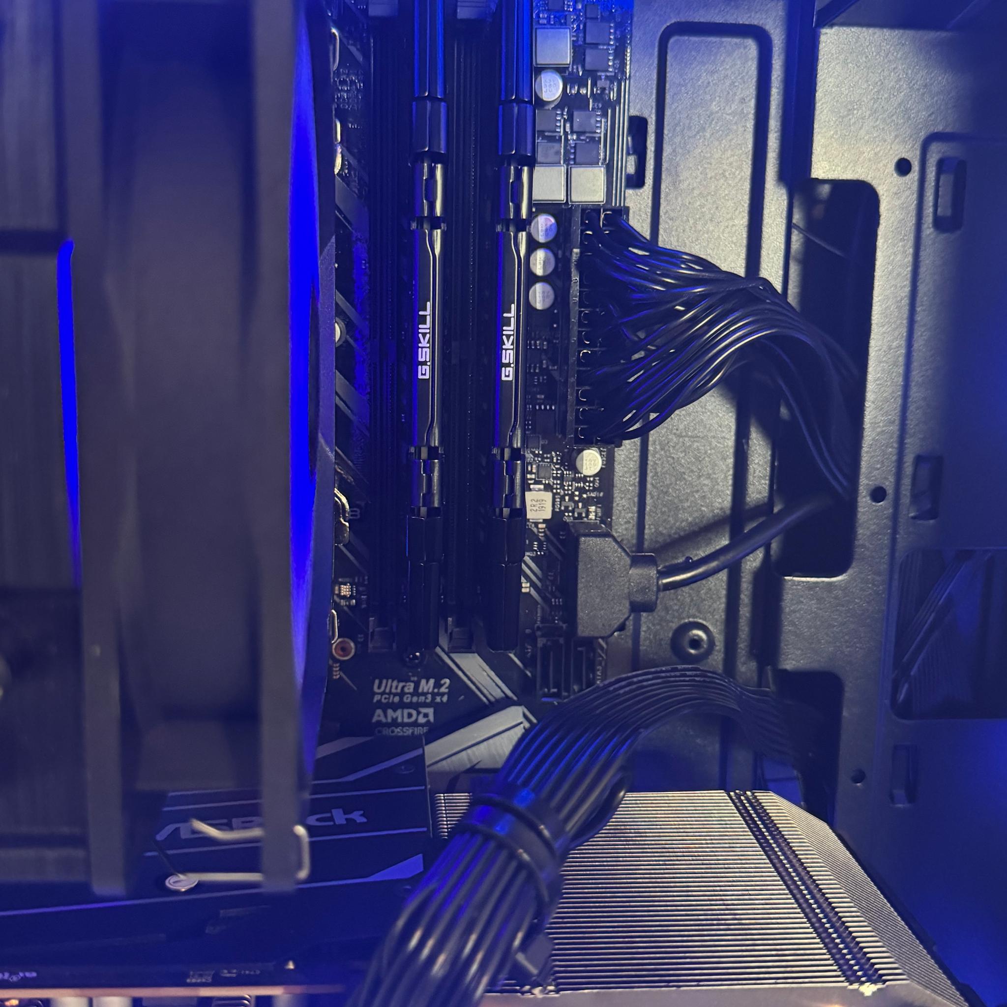 Awesome i9 9900 RX 6600 8 GB Gaming System