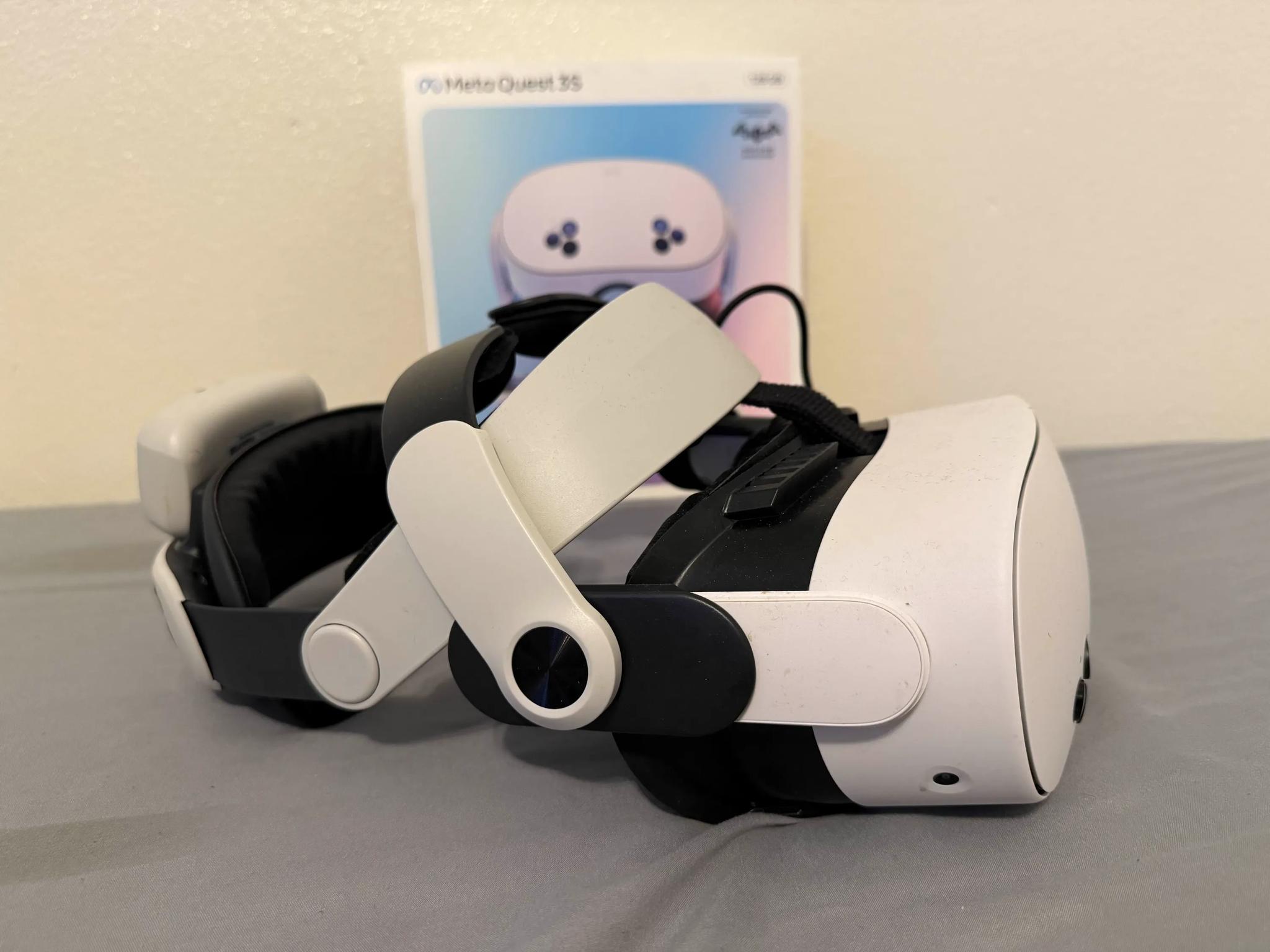 Meta Quest 3S 128GB VR Headset