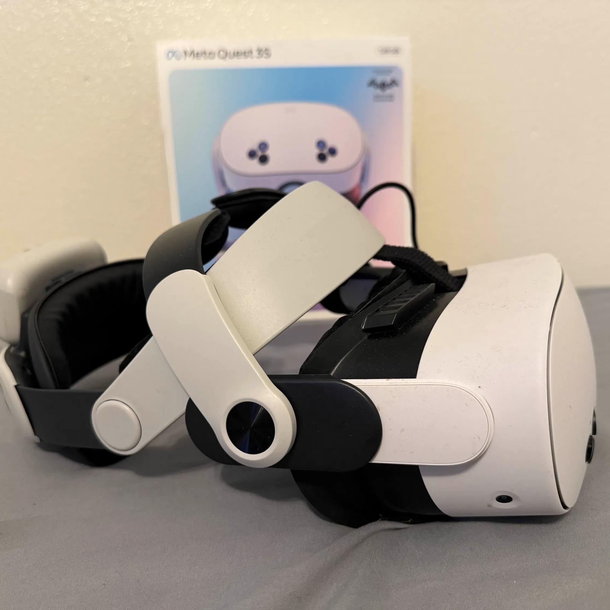 Meta Quest 3S 128GB VR Headset