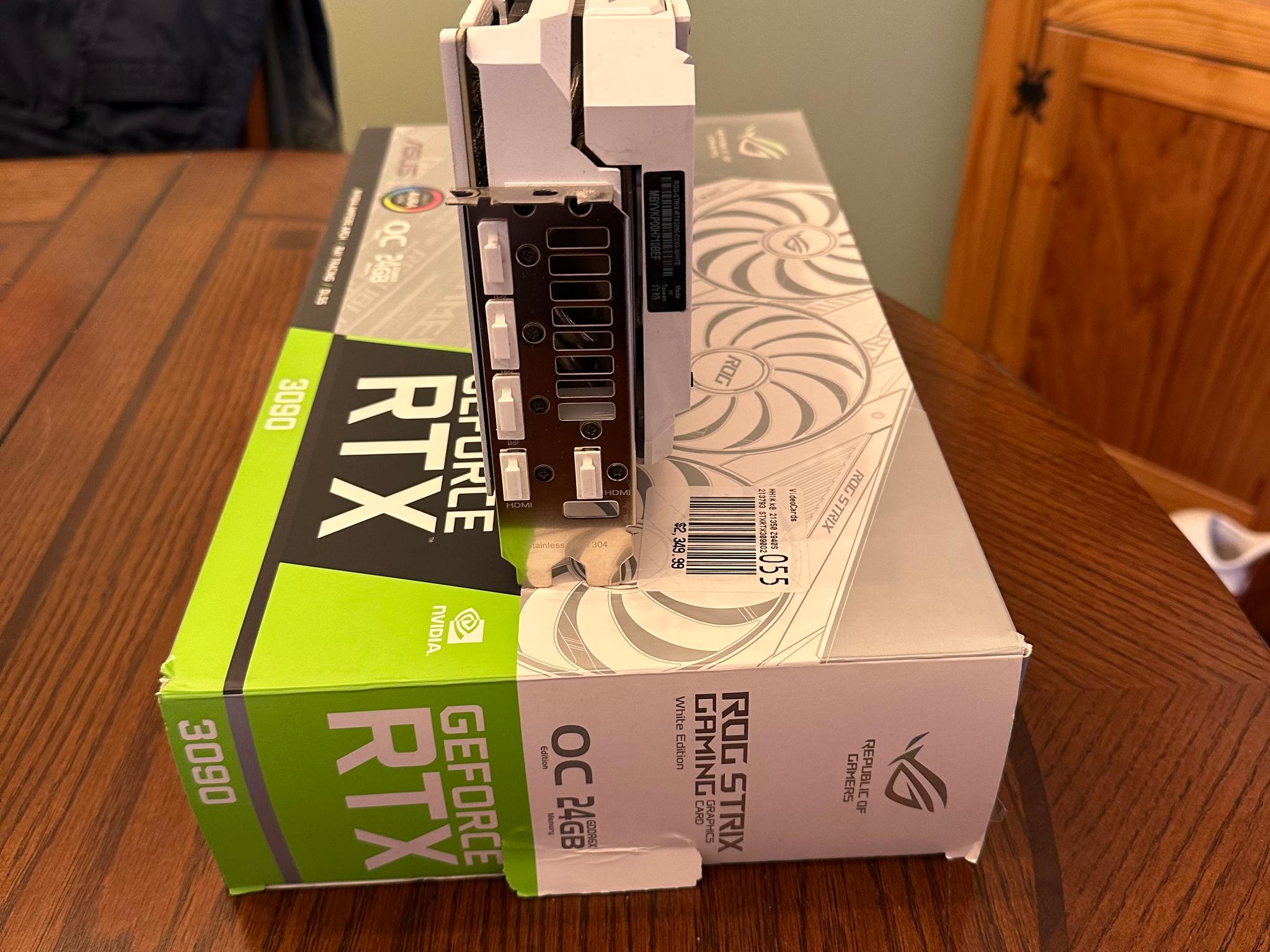 ASUS ROG STRIX NVIDIA GeForce RTX 3090- PCIe 4.0, 24GB GDDR6X WHITE