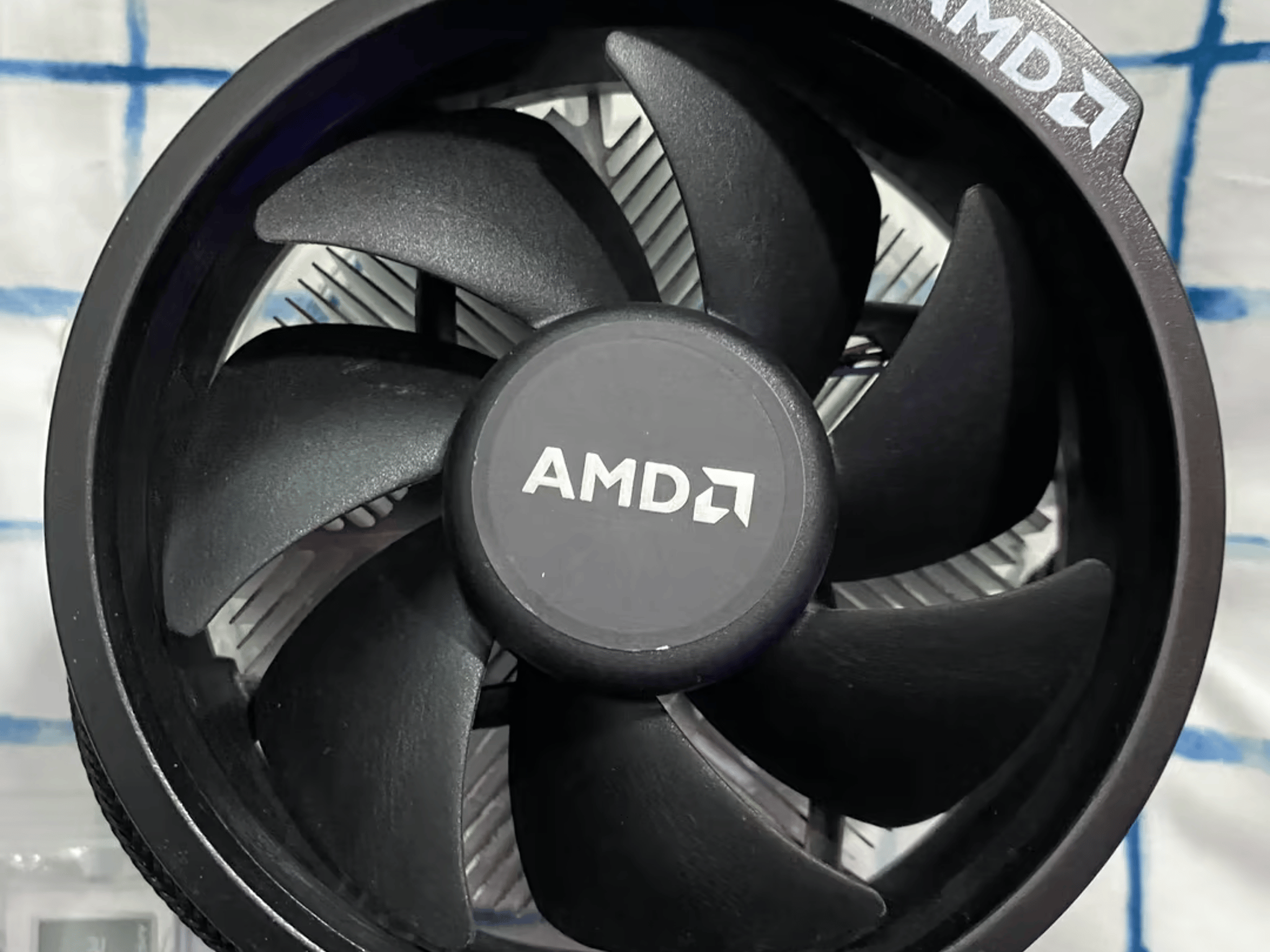 Ryzen 5 2600 (comes with box + cooler) 