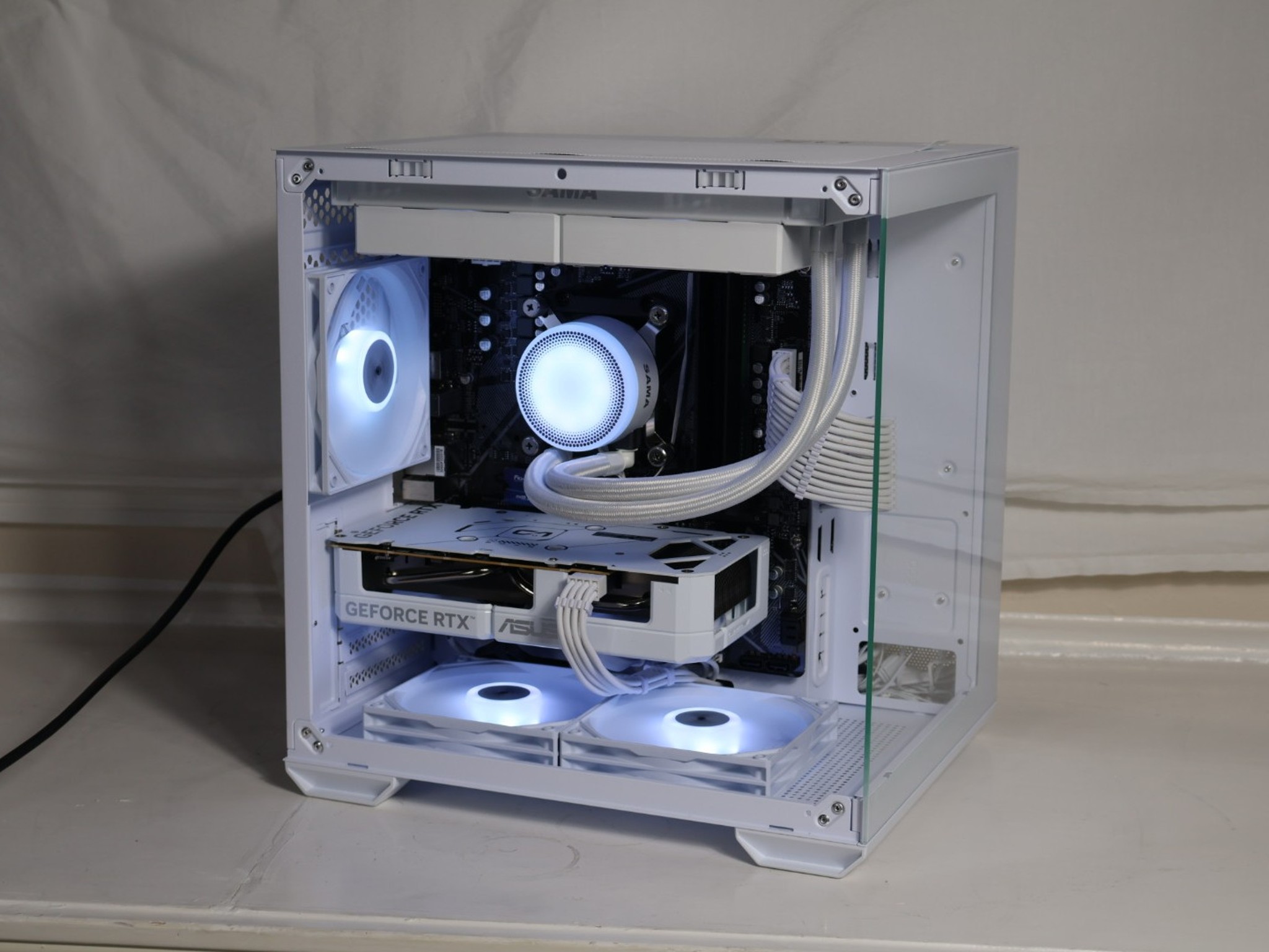 ⚪Dry Ice | RTX 5060 Ryzen 5⚪