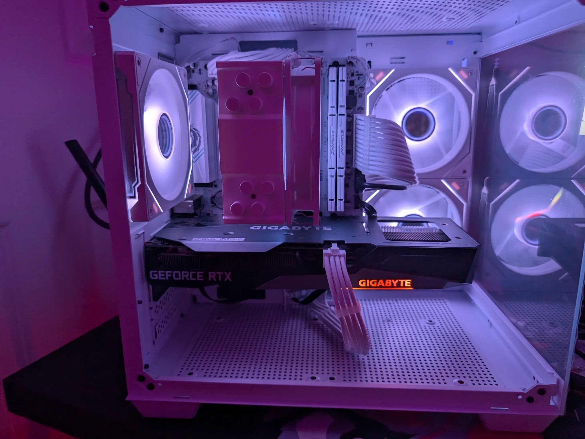 WHITE PC / 5600G/ 3060ti / 16gb/ 1tb