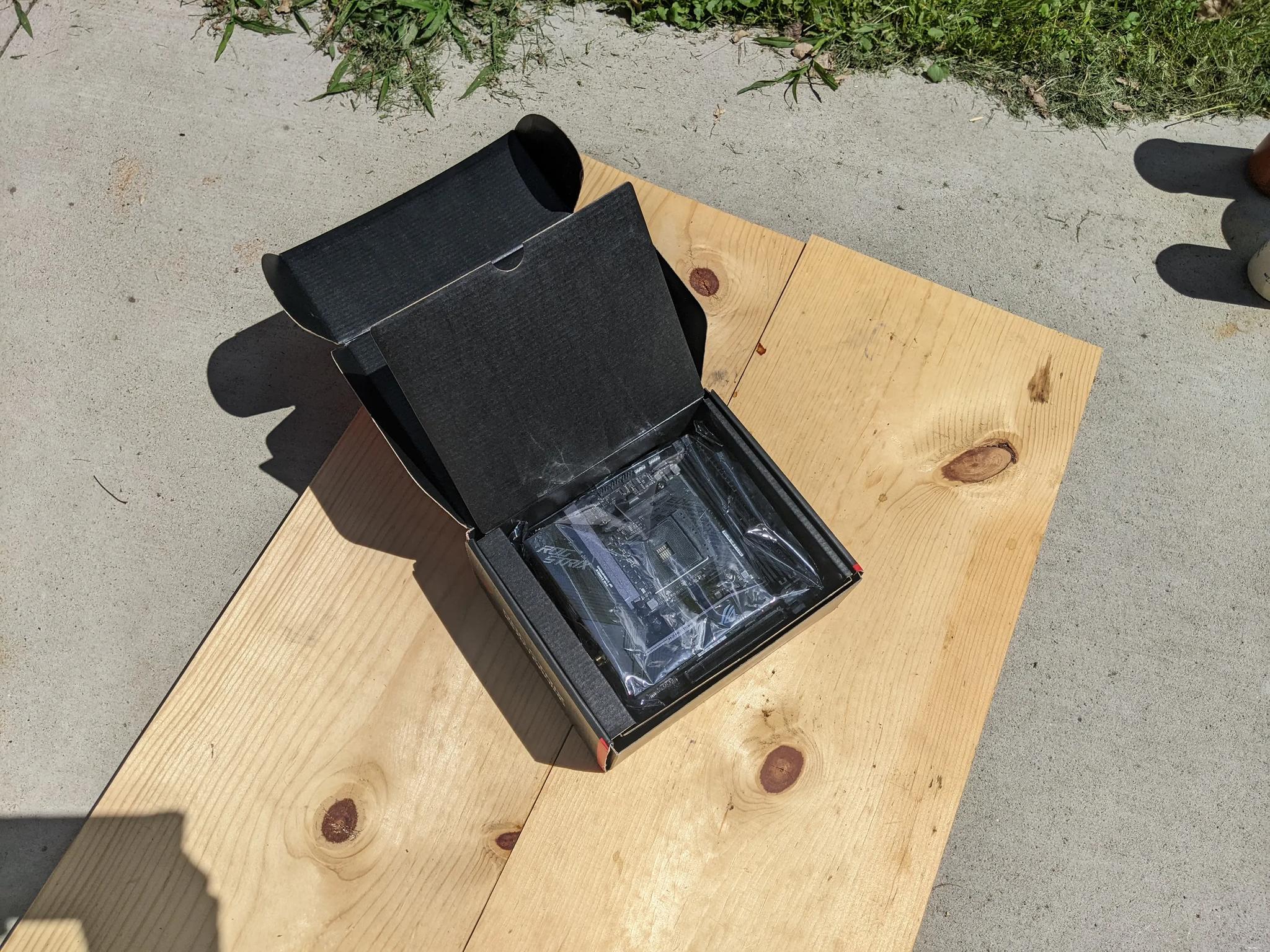 Asus ROG Strix X570-I Gaming Mini ITX AM4 Motherboard