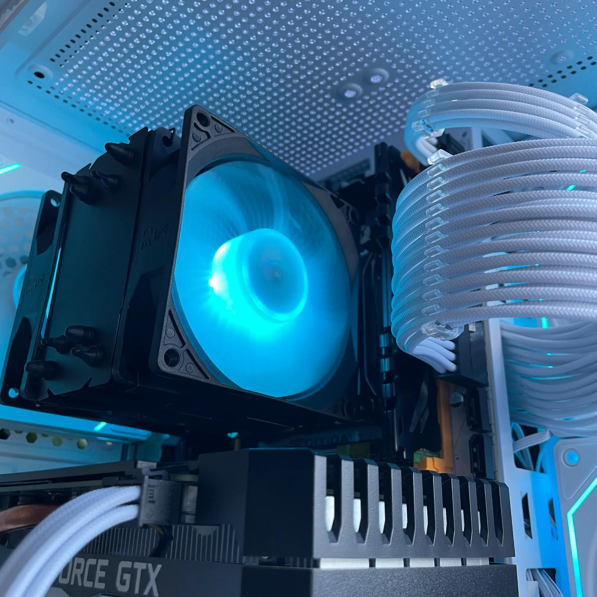 🧊❄️| GTX 1660 Super | Intel Xeon 2680-V4 | 32GB DDR4 | 1TB NVMe